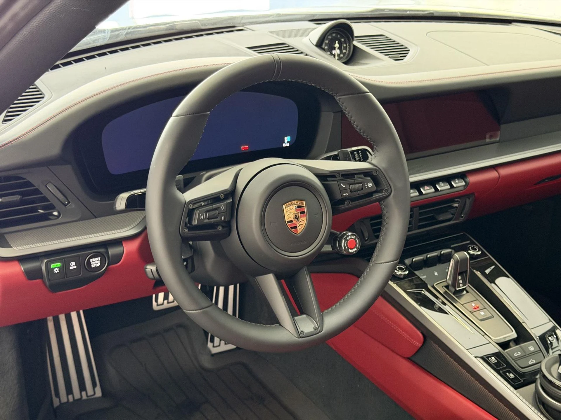 mph018_410396651_77ebd7bf09e4f320842cc56f7b95584cx_94038f70ca