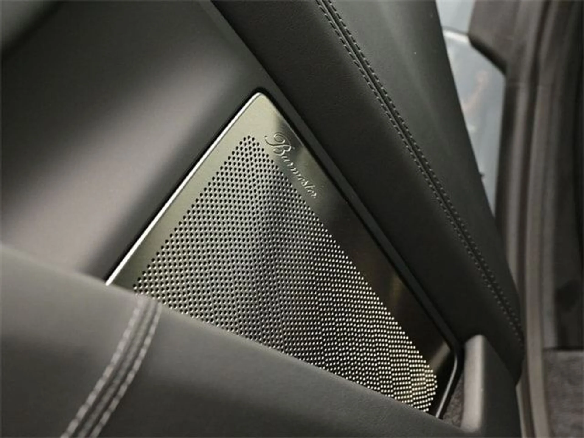 mph018_4111100434_f91f95bf9b61d8516788e7bdd769f845x_f737f32da9