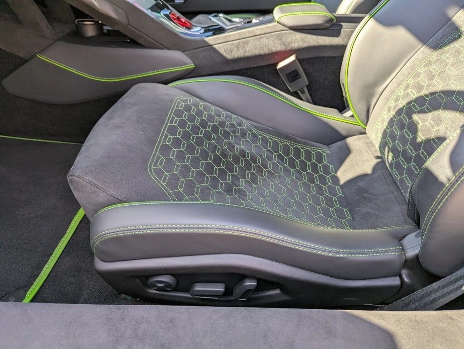 mph018_4111960779_3502e020bb2cfbb359f81c41c0643a97x_72e23607a6