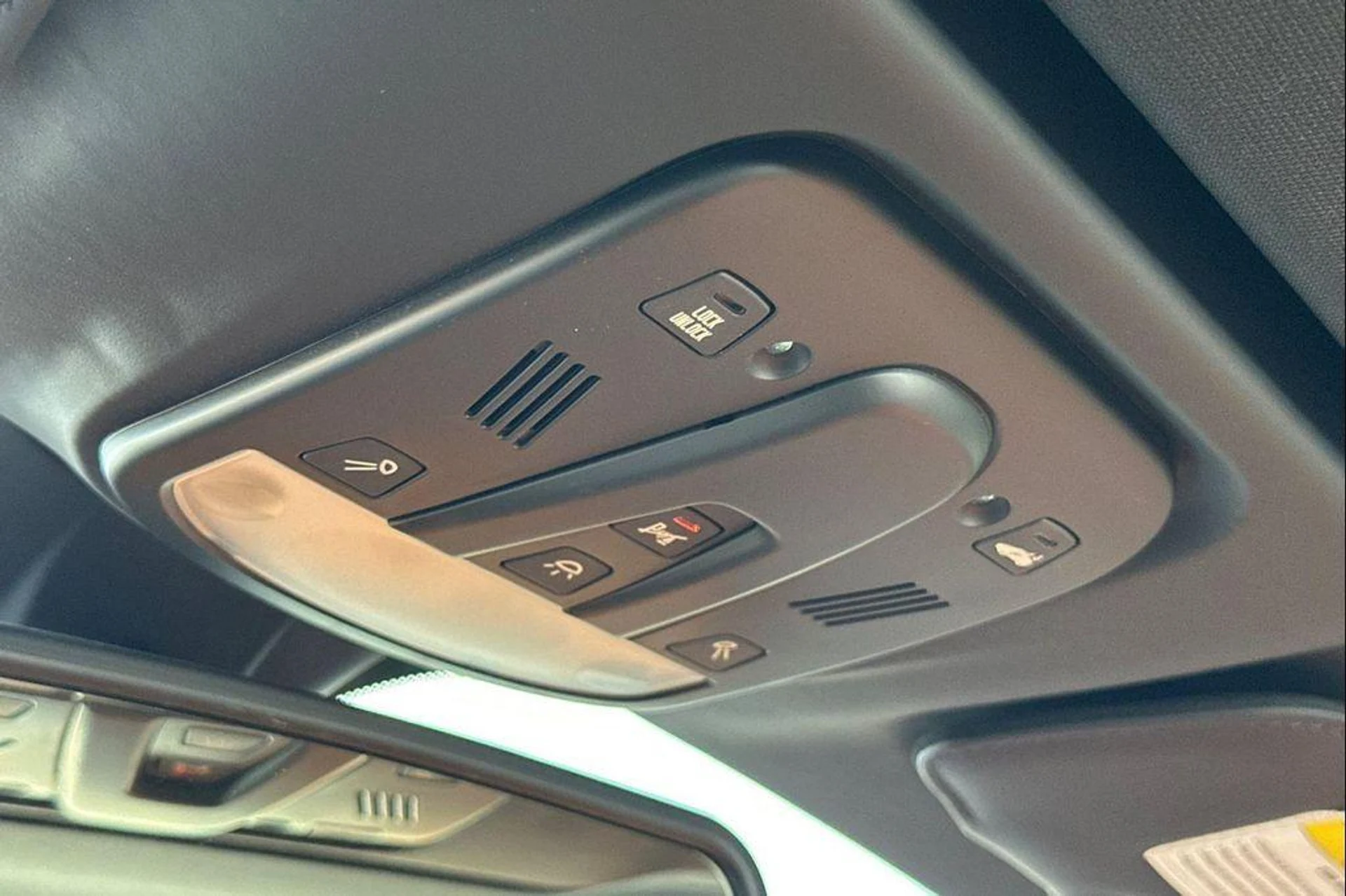 mph018_4112511457_51y_VG_Wd_Y_VN_4_DV_8m2_V82_Xe4_V3_Ic_7448d7a7ce