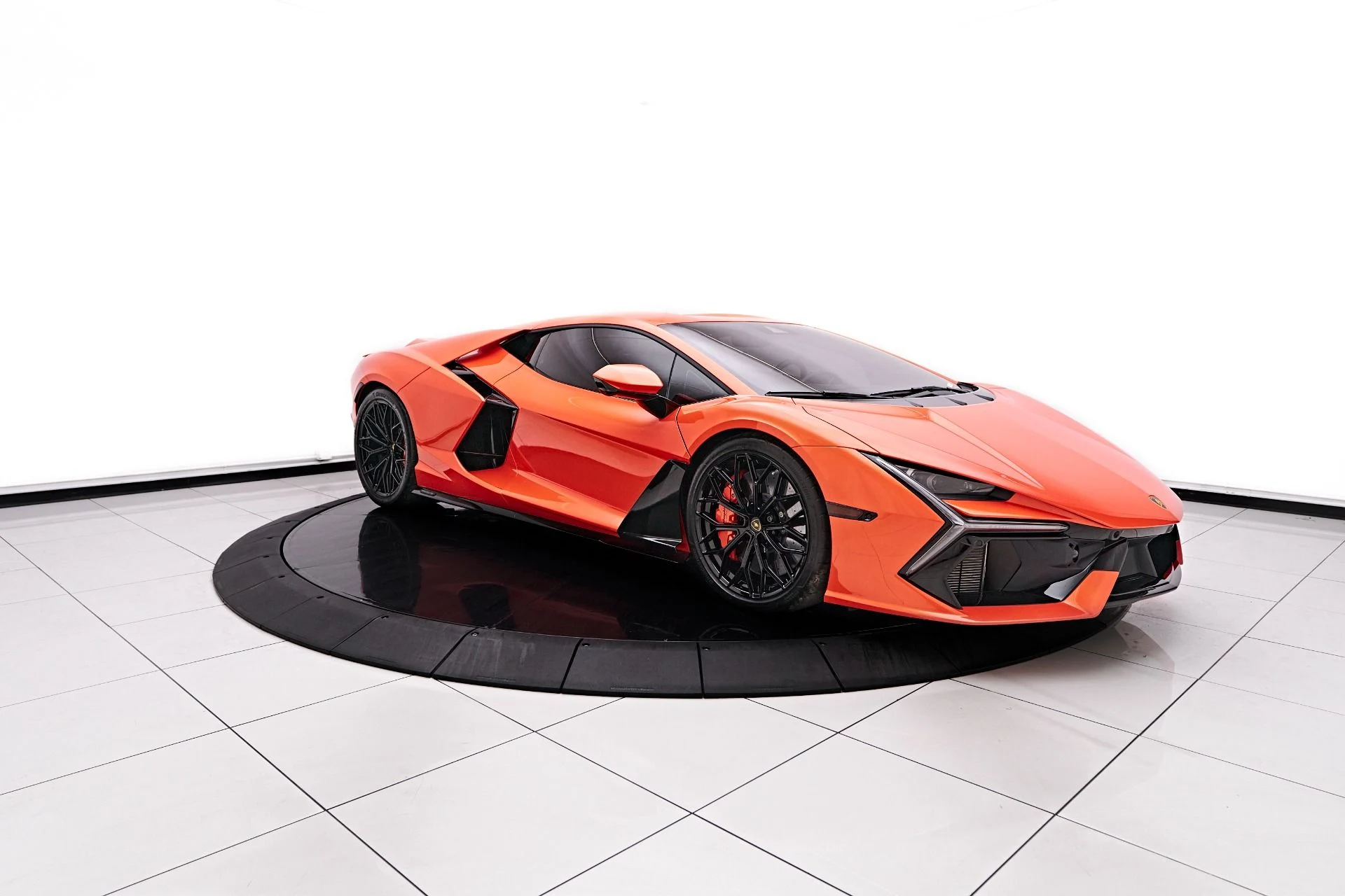 mph018_4126863019_Used_2024_Lamborghini_Revuelto_Base_1755224841_65e4f39516