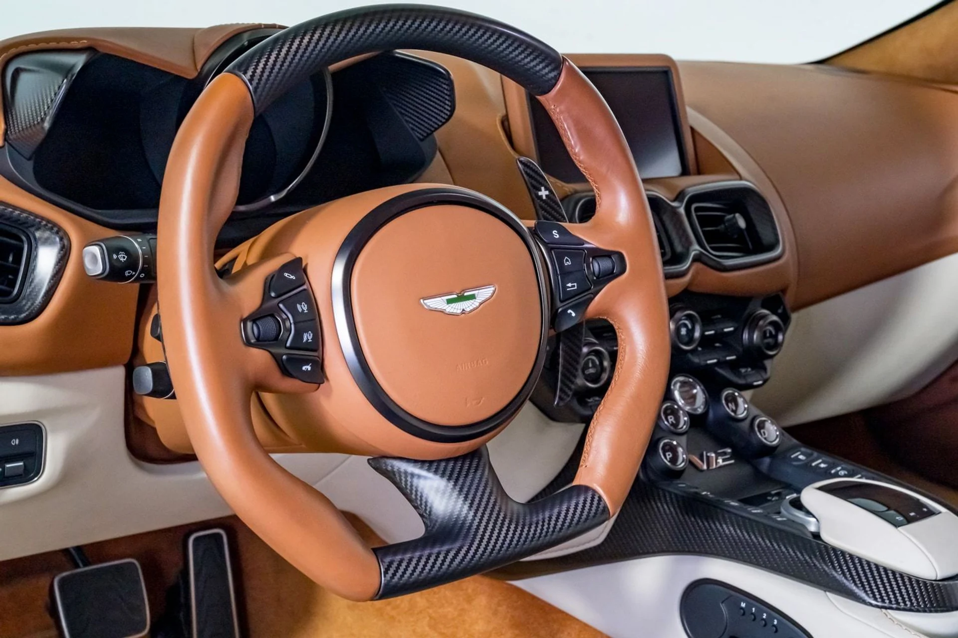 mph018_412745637_12a01a1522f14725afdd13172c771962_12fa5ae48f