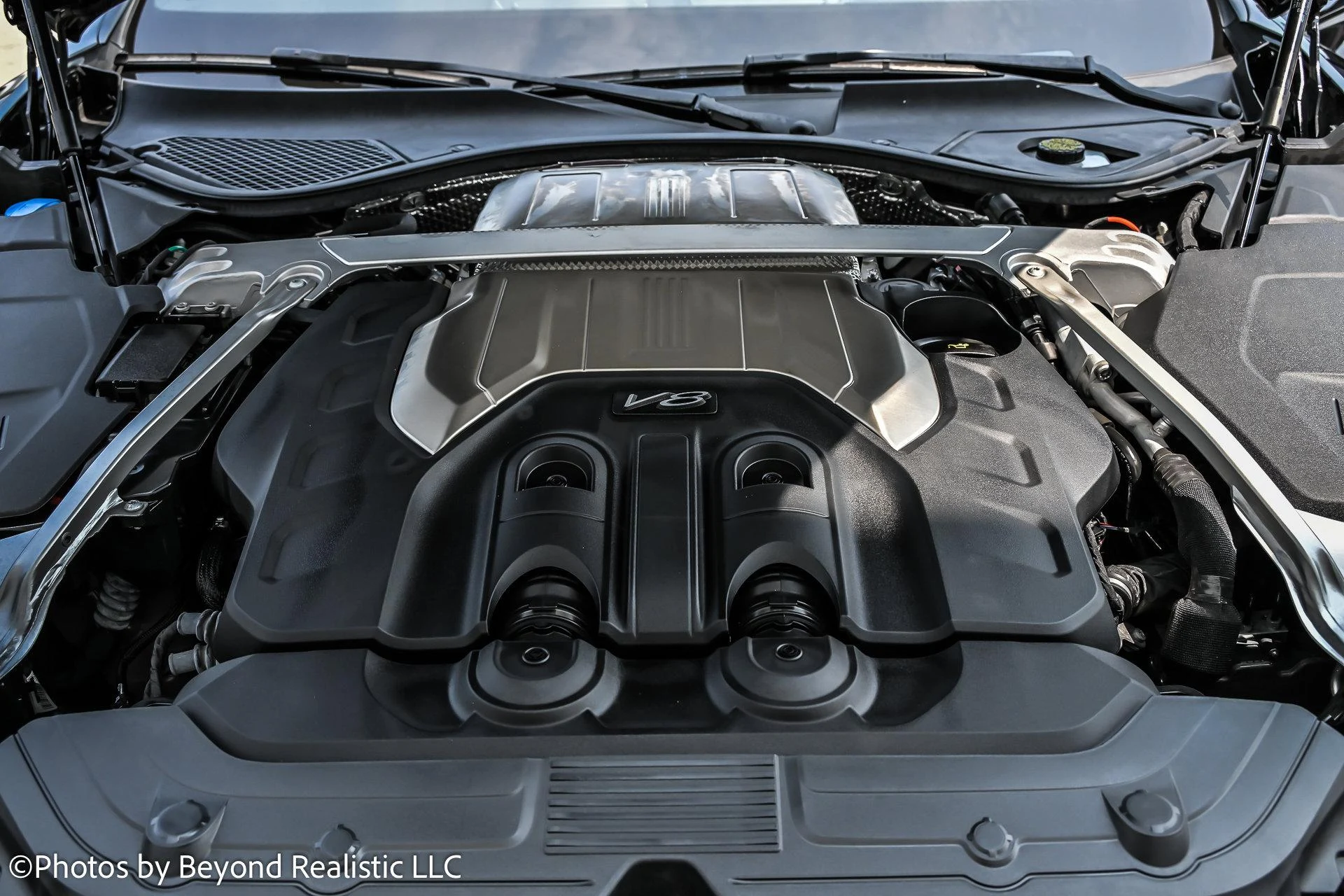 mph018_412807939_Used_2023_Bentley_Continental_GT_V8_Coupe_1754380864_b3295a6206