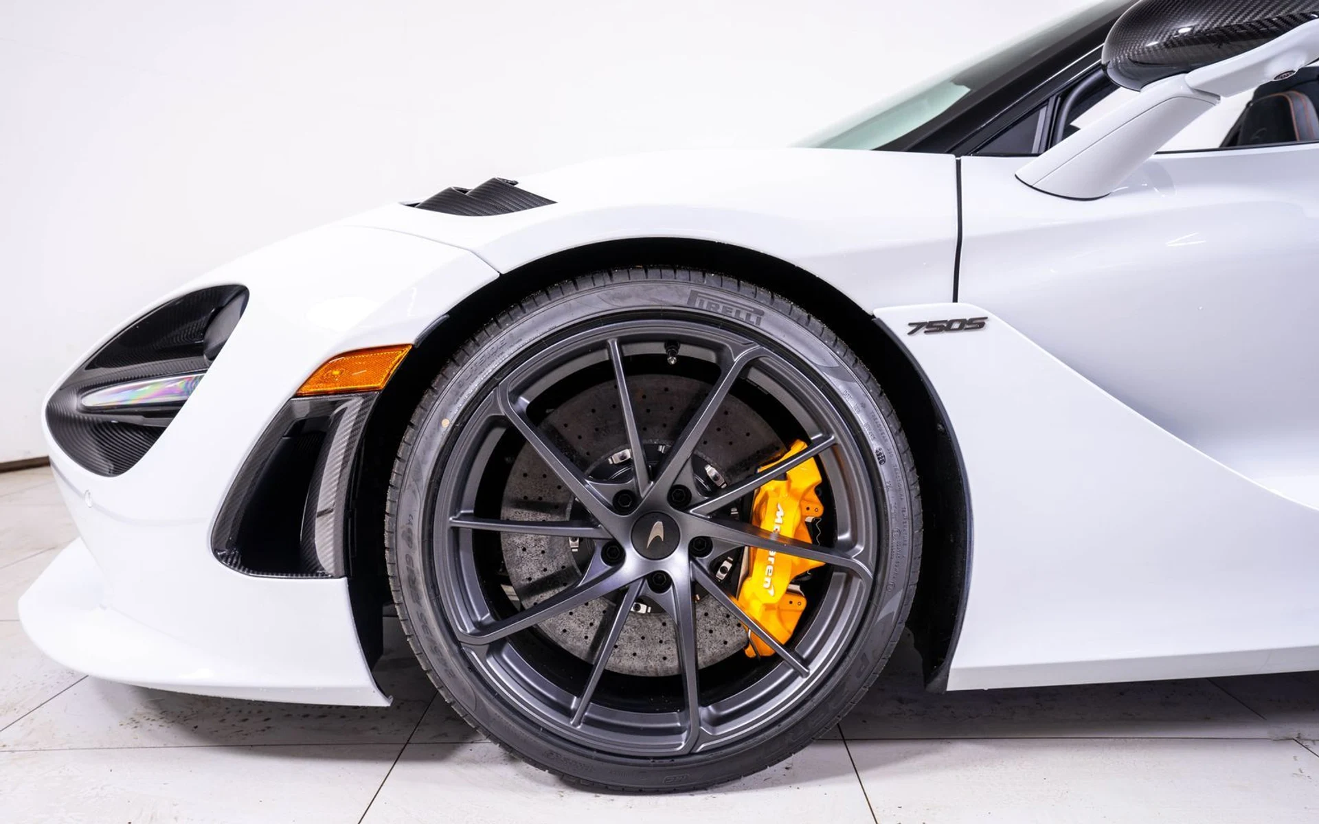 mph018_4135100187_dce1fe34989ce9de9dfe1141367d903bx_0d70bde8d8