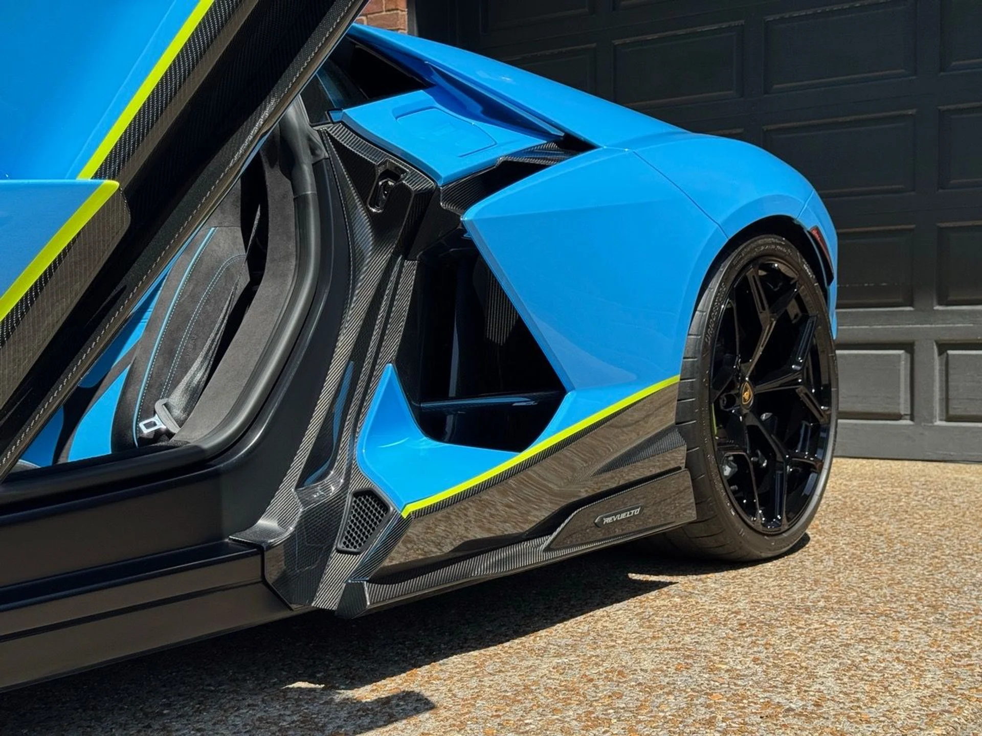 mph018_414923344_Used_2024_Lamborghini_Revuelto_1778796224_bce07f1059