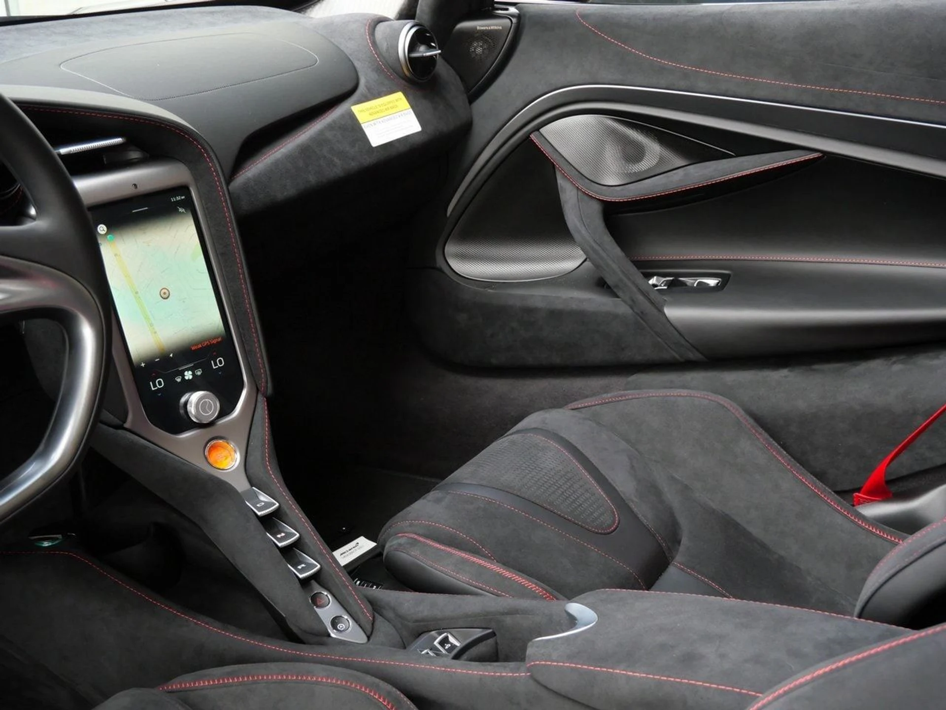 mph018_4159574437_31c02b70cb66779c3bdf628e9f33bc70x_215d27e7d9