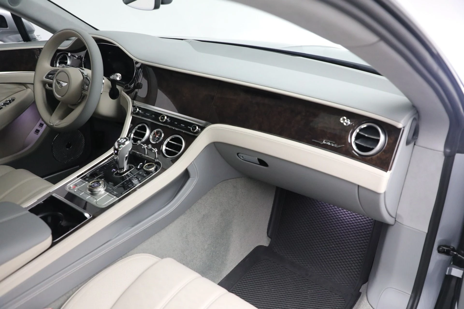 mph018_4160091457_Used_2025_Bentley_Continental_GT_Speed_97a61952d3