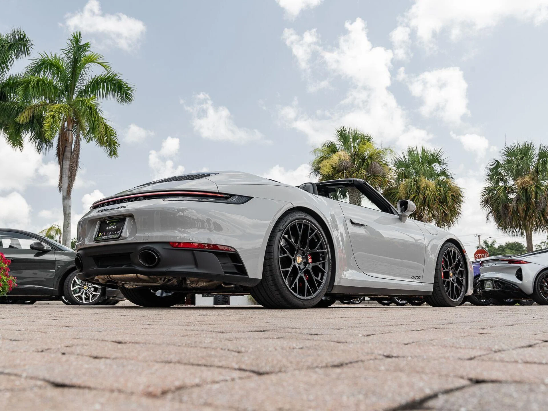 mph018_4163341160_Used_2024_Porsche_911_Carrera_GTS_1784923382_3c874c617a