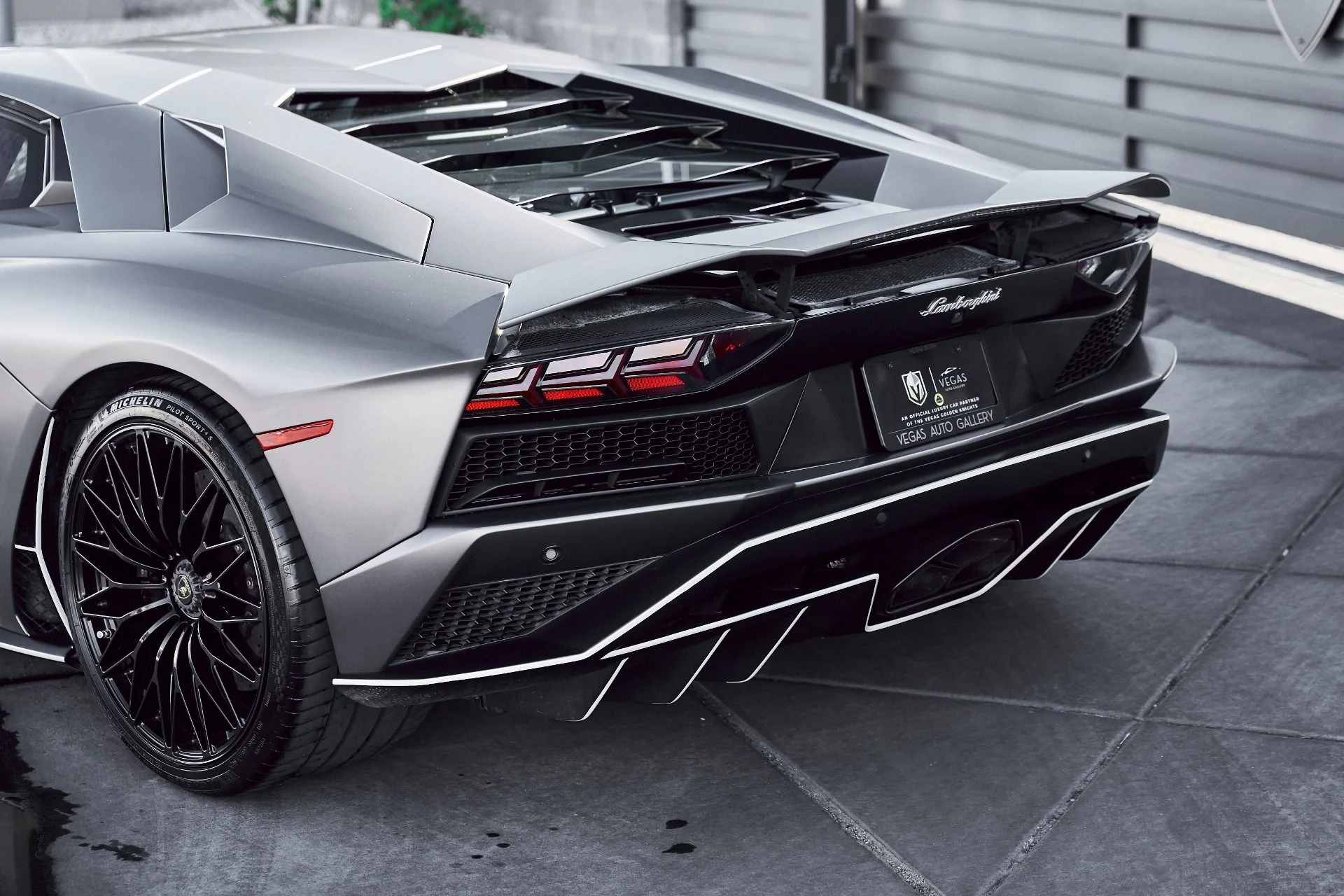 mph018_4173889979_Used_2018_Lamborghini_Aventador_S_Base_1773191793_b4a1a6c5a2