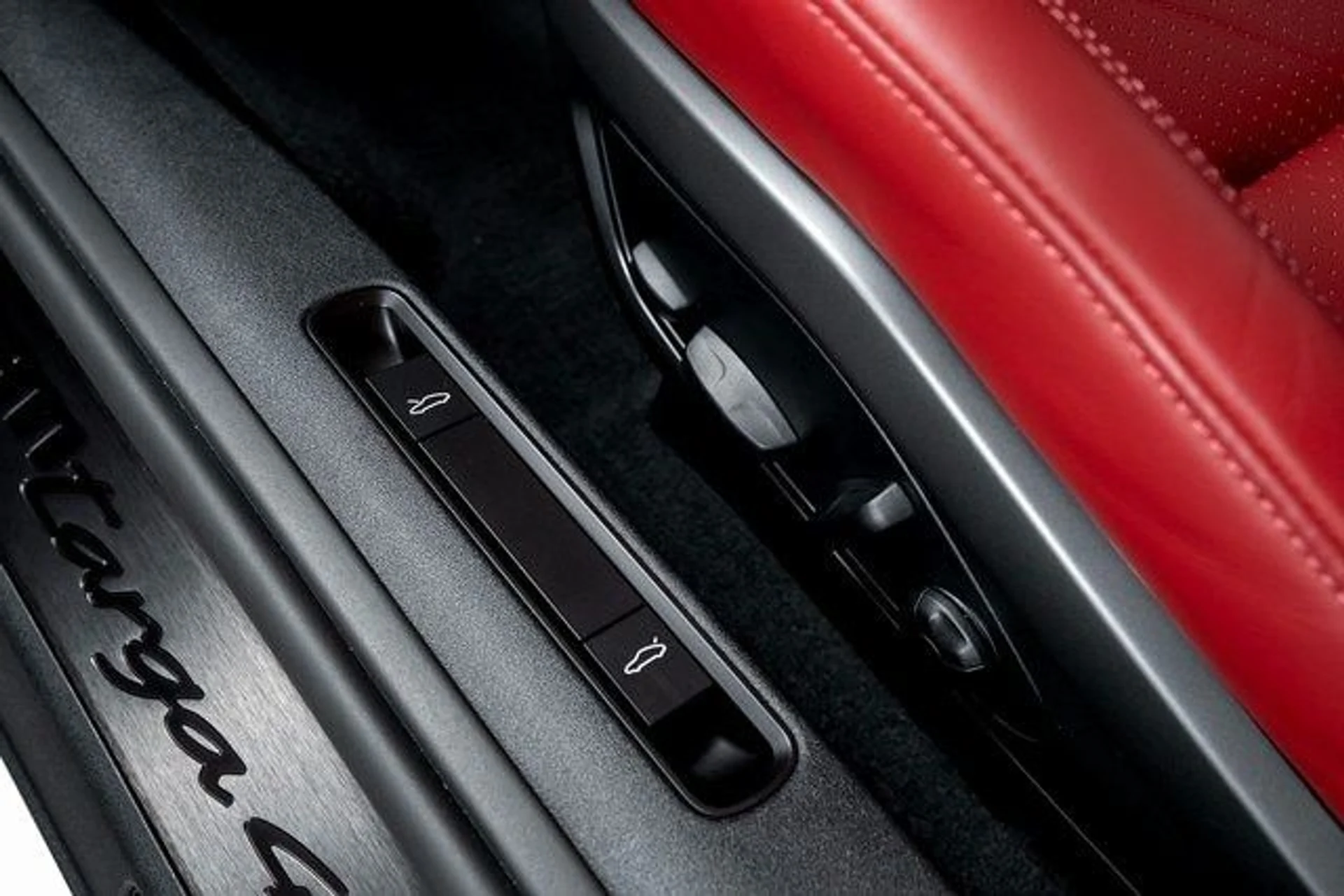 mph018_4177690765_bbaa8786777e4640dd16238d2cc4f326x_2d046826b1