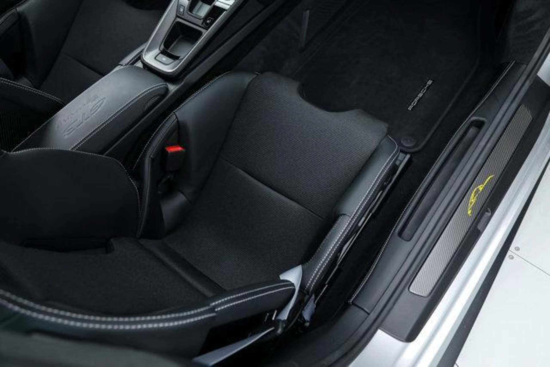 mph018_4179998170_21_Lv_W_Jy_Zn_Hral_I0_Pe_Sb8_E2_ZTN_4_1a3d211575