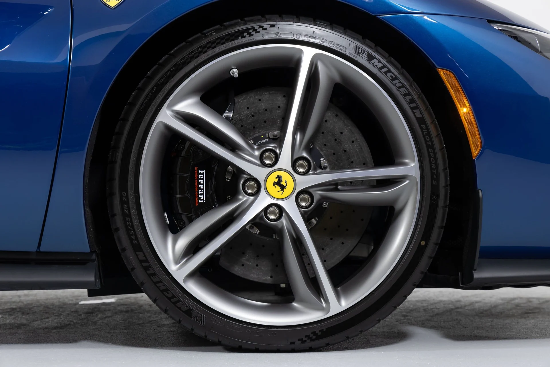 mph018_4182666056_6876b7ba5cd48b171acc74416b824087x_0b548c0967