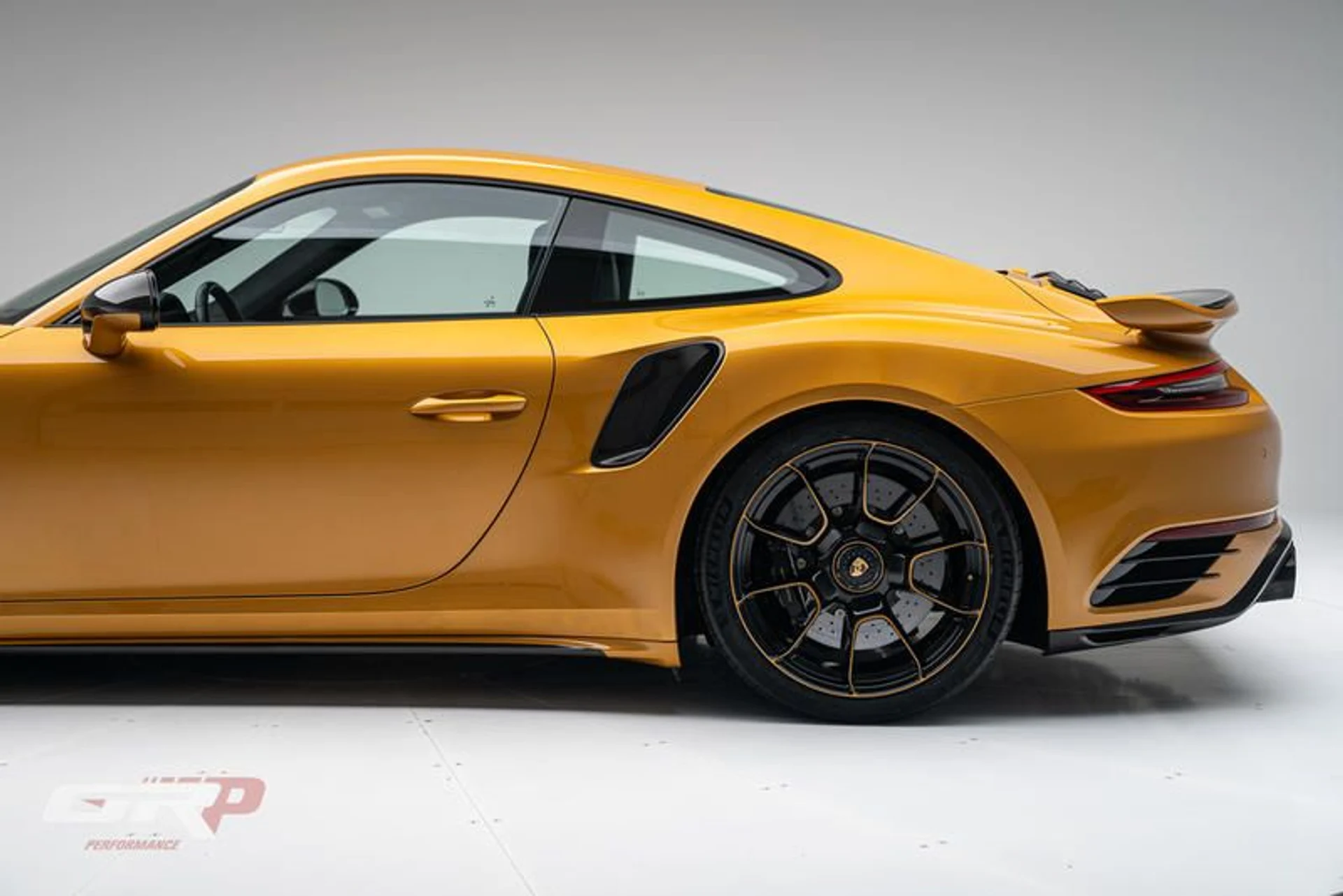 mph018_4197120501_91_E6_FC_9_F_8_B29_4154_8881_168_A4_ECCD_12_B_380663149a