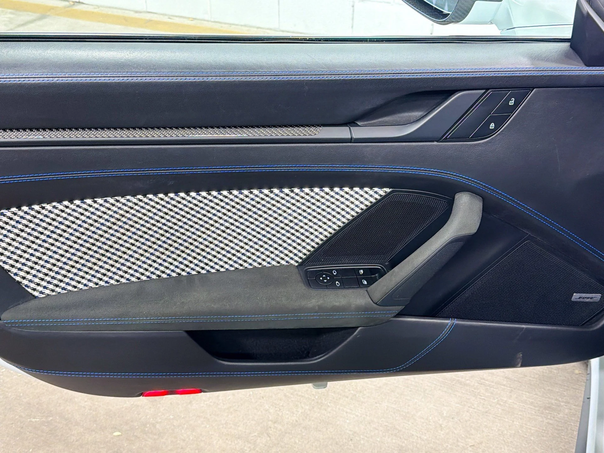 mph018_4199211335_3313118b94f6f20bf46e5307a112cbae_d2ae1f118d