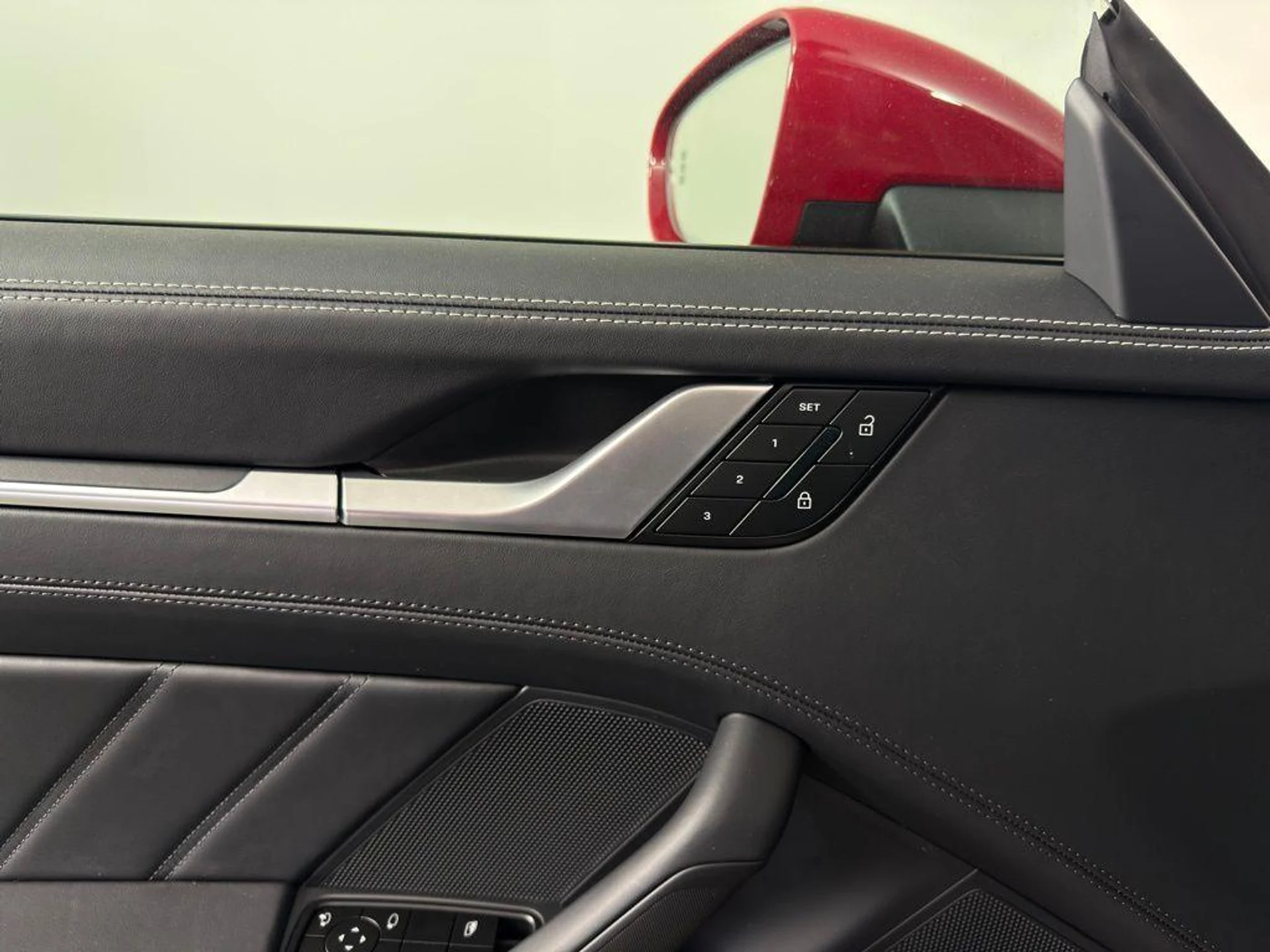 mph018_4201561527_va_RX_Zf_Lo_E1va_Zbck_Qx_Da5_Xej_Wxo_35b9ef54f3