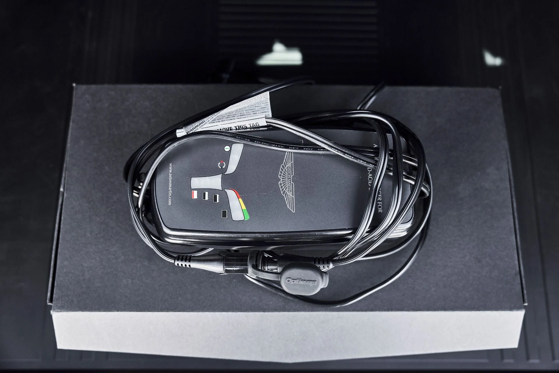 mph018_4205132876_Used_2025_Aston_Martin_DBX_707_1778288589_2880a829f9