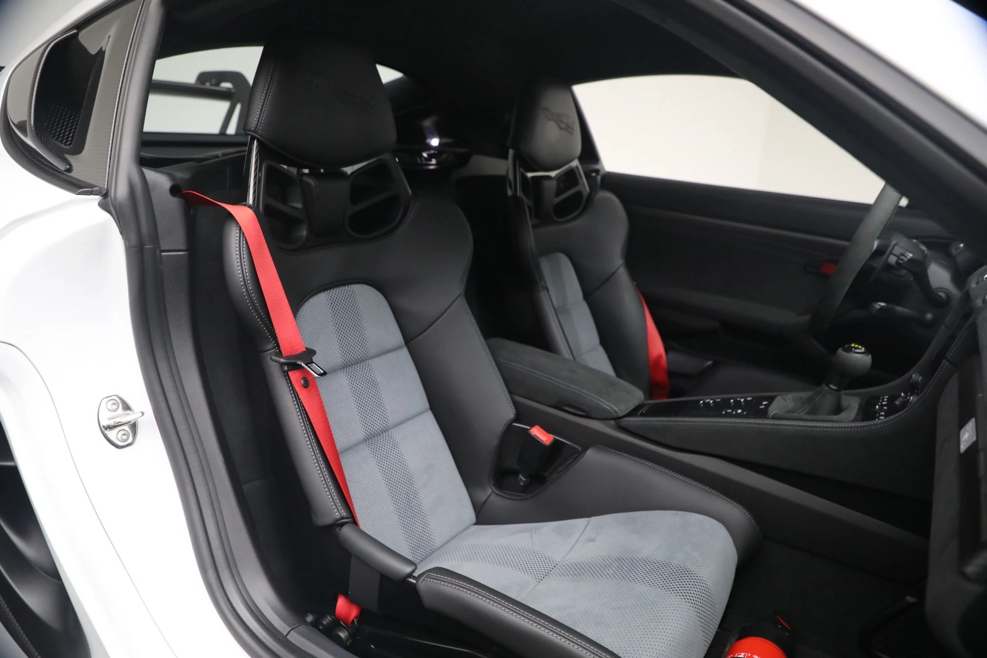 mph018_4213129836_Used_2023_Porsche_718_Cayman_GT_4_RS_1774365621_13caddc515