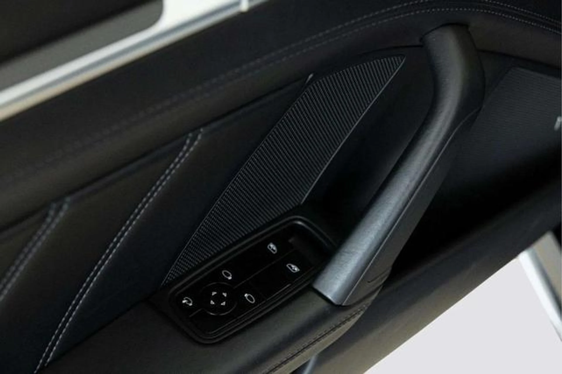 mph018_4218105493_l_YL_Rzf_Bc2m_Qr_Z_Zz_k_C5ru_CA_3r_RQ_4d82ff8441