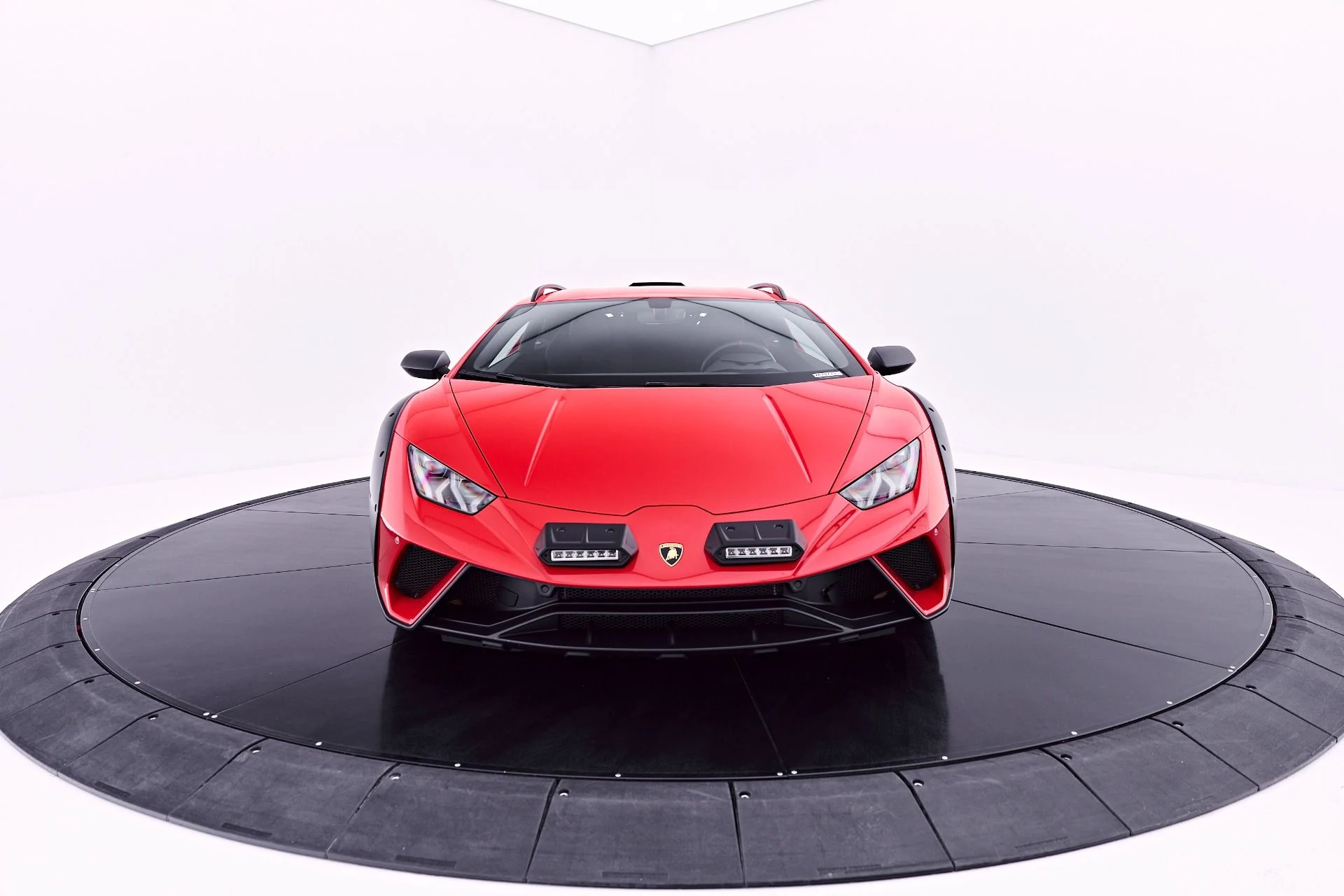 mph018_4222836409_Used_2023_Lamborghini_Huracan_Sterrato_Base_1782841497_12ad55b143