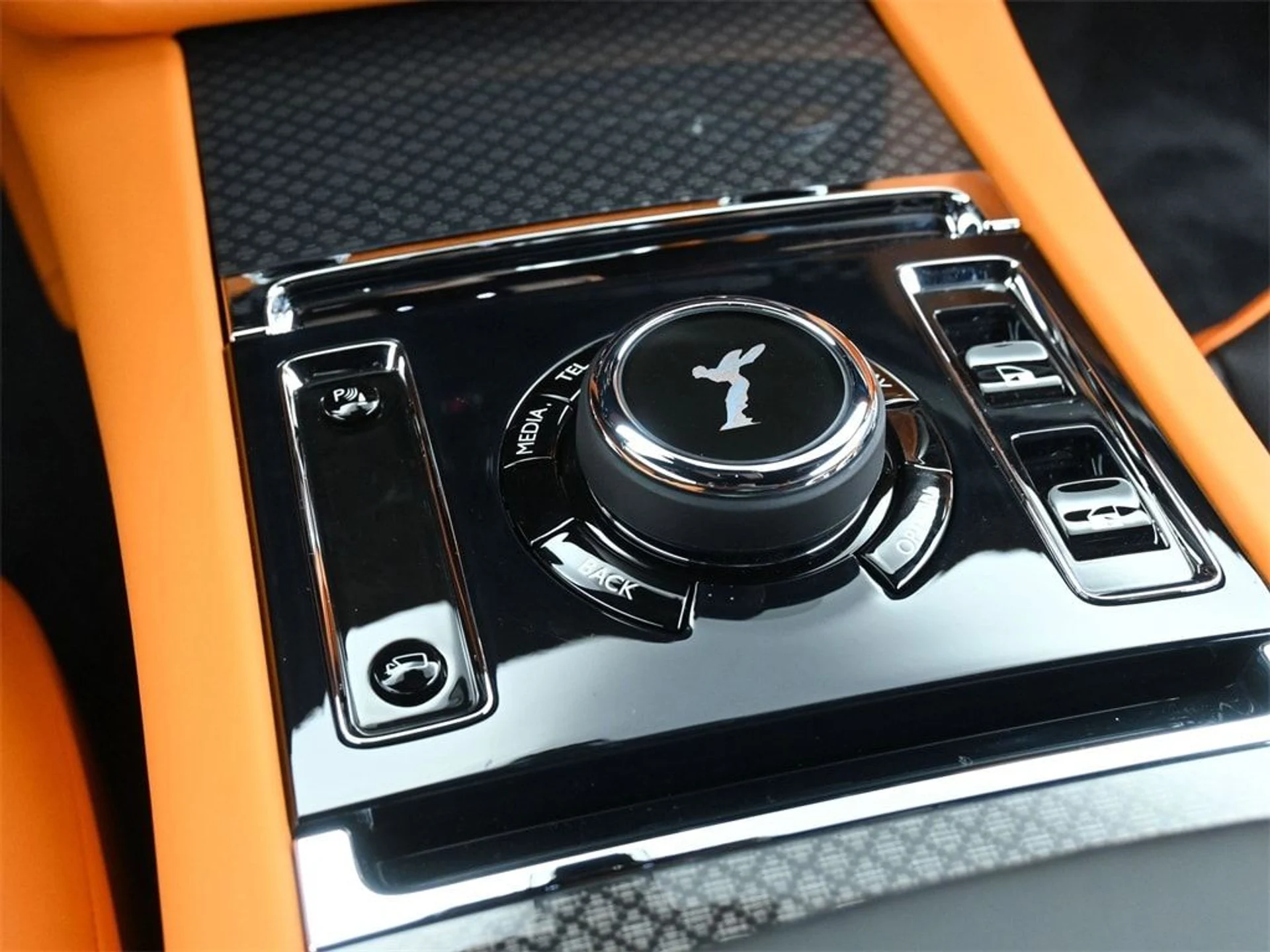 mph018_4226186058_b441e0ffc338625e068f82de0b188980x_3b9867080b