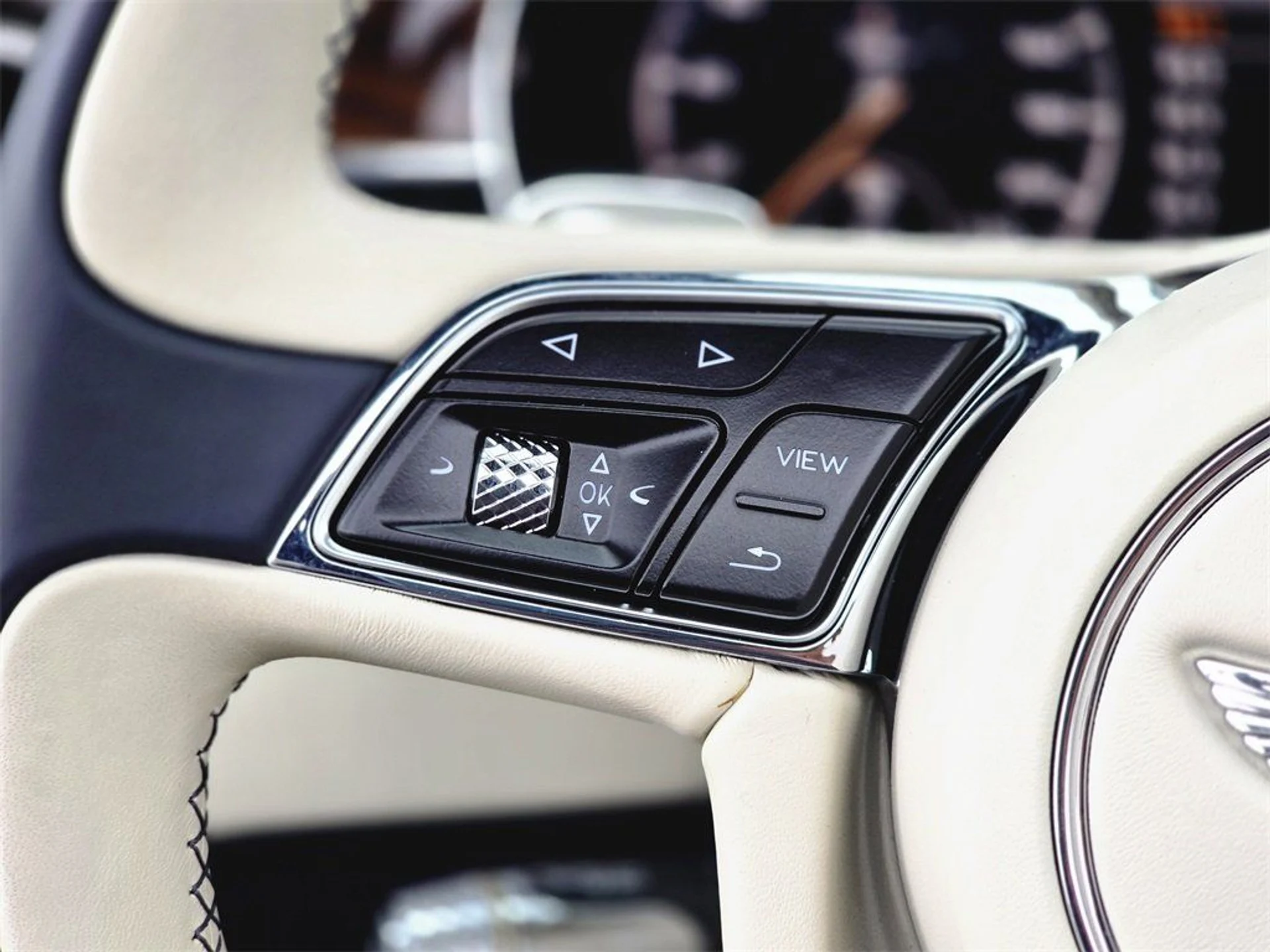 mph018_4231514379_49e891f60a5d2a9b1846e1a7f54b8f78_a68043d805