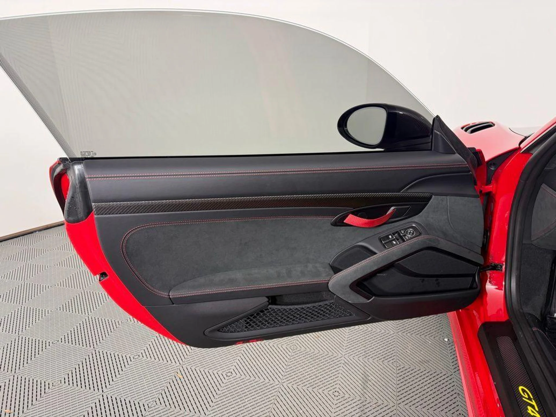 mph018_4232312456_Rp_Tva_VBYXJF_Ri5_Zkkmv_x_Qxfo_WY_0196180d7e