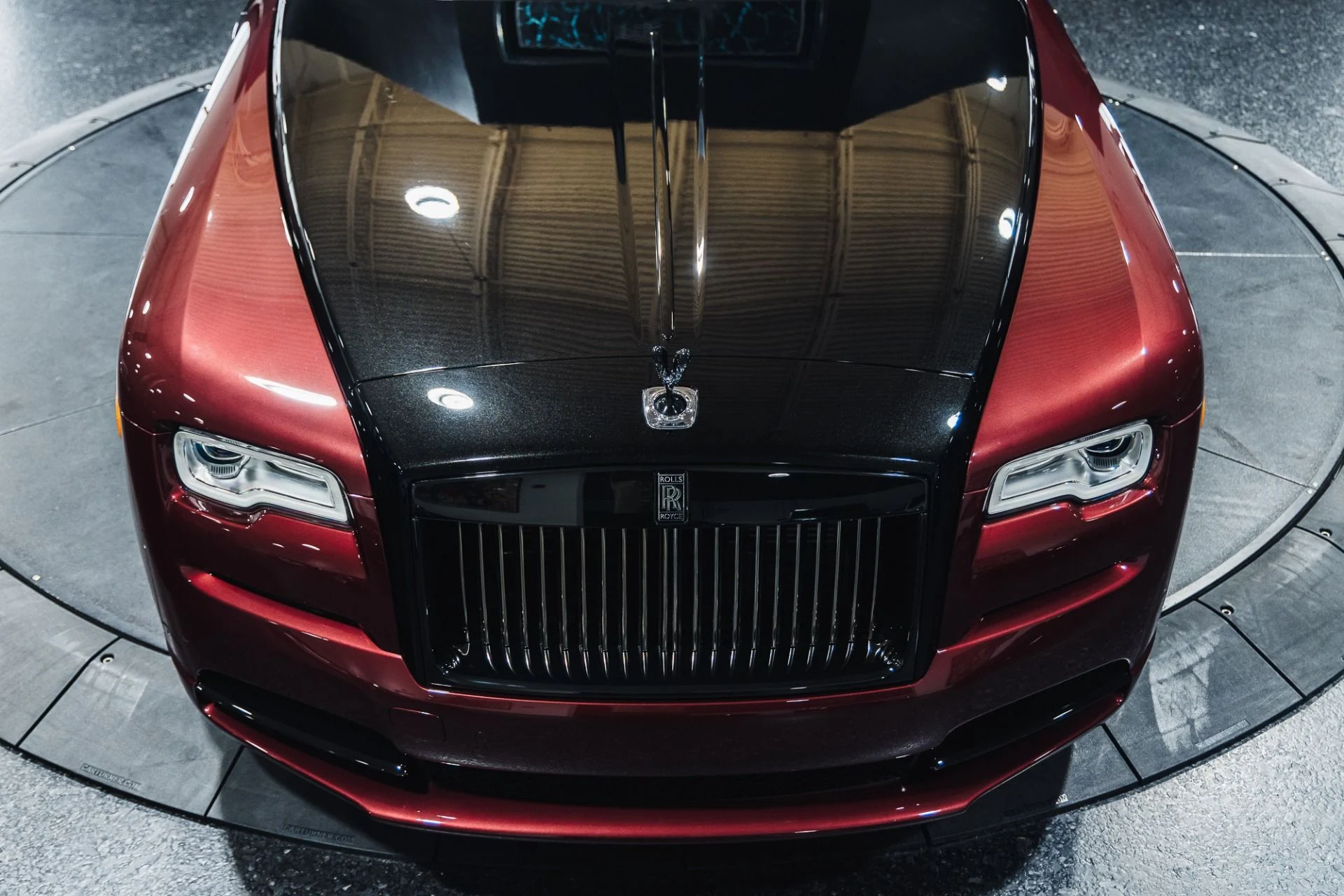 mph018_4239656735_Used_2019_Rolls_Royce_Dawn_1775855974_366fd7f528