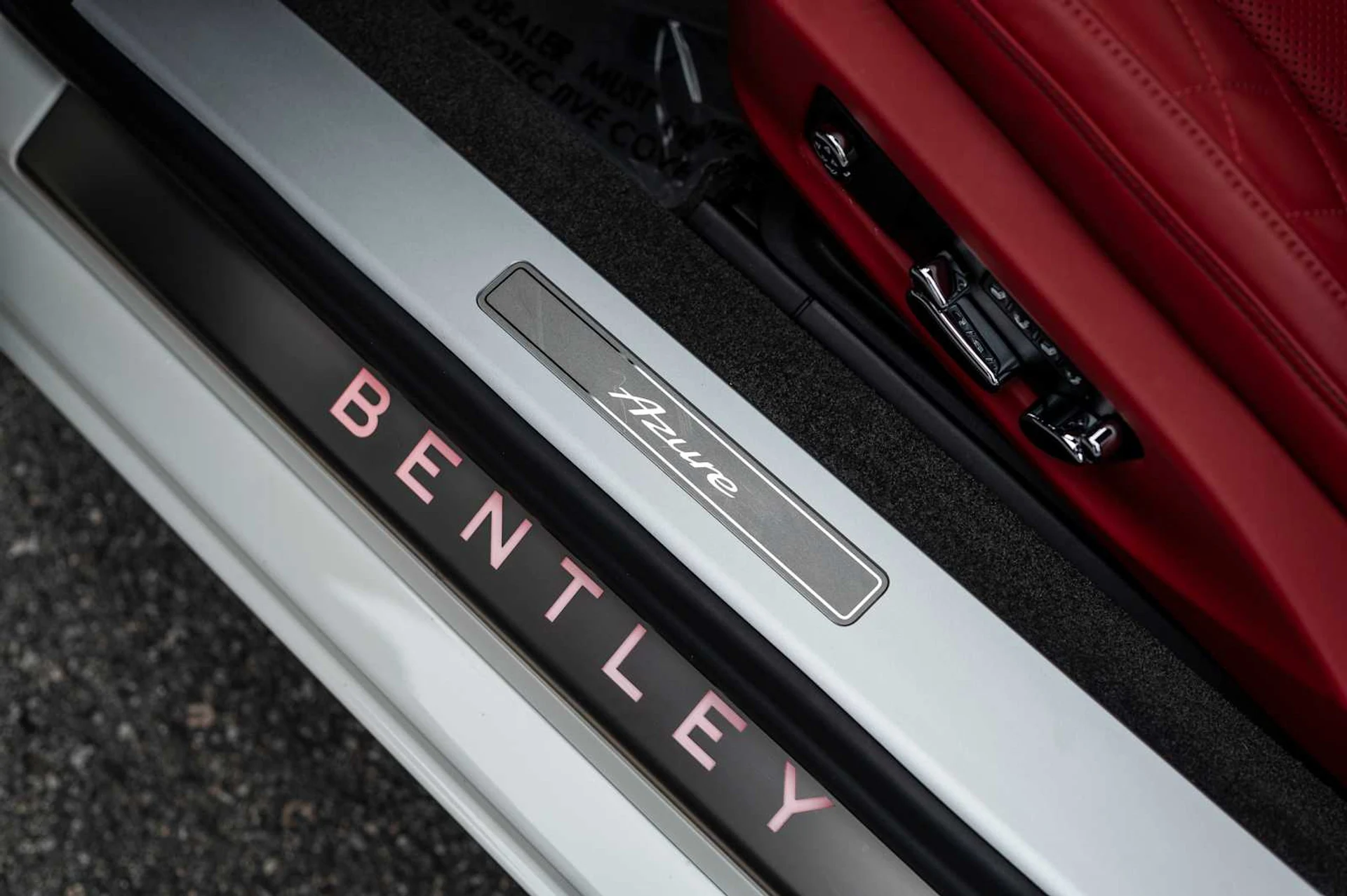 mph018_4243121418_2d92f71a935383028ed230668d72e721x_2c0aae65b2