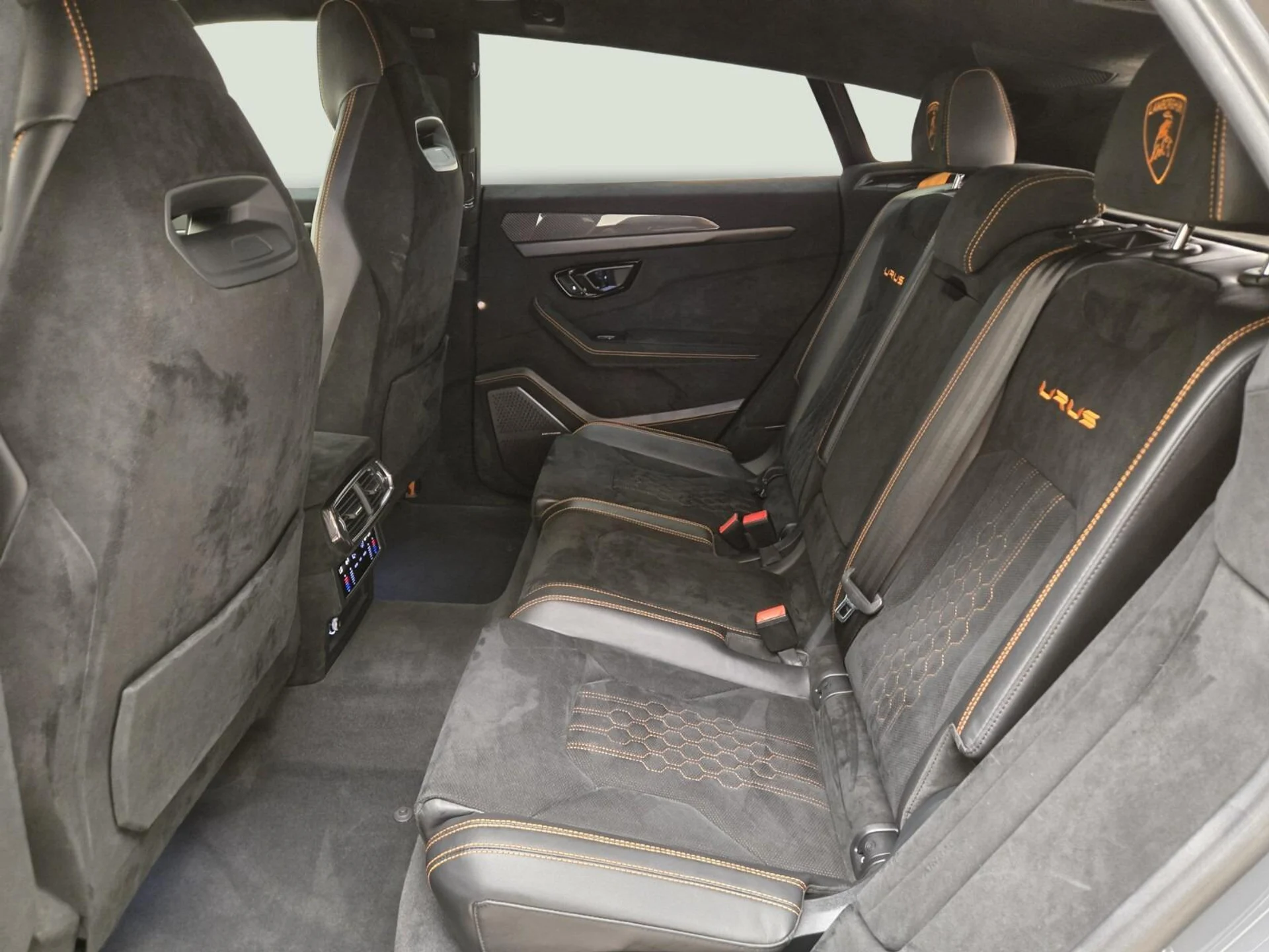 mph018_424666298_Used_2023_Lamborghini_Urus_Performante_1777095813_ddc417ec63