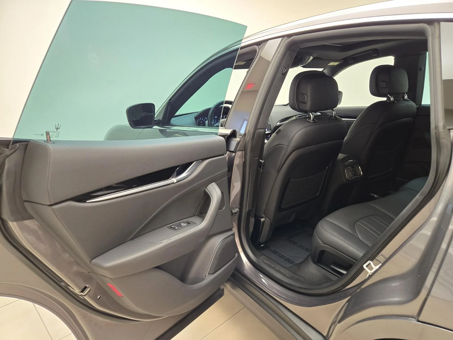 mph018_4257937934_Used_2021_Maserati_Levante_S_1768891451_e84fd24b5f