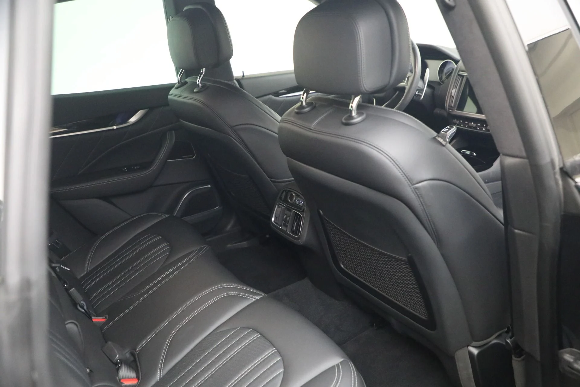 mph018_4271065688_Used_2023_Maserati_Levante_GT_1790173129_2ce339c590