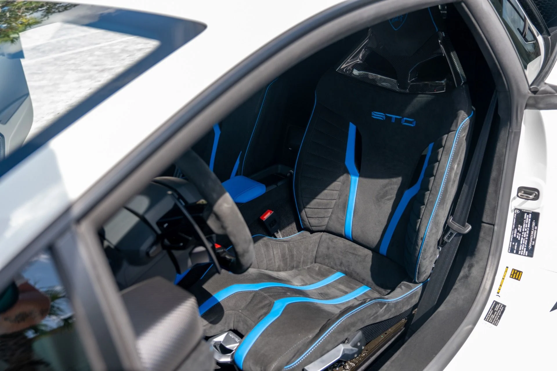 mph018_4272846708_Used_2021_Lamborghini_Huracan_STO_1787070200_7c27f76862