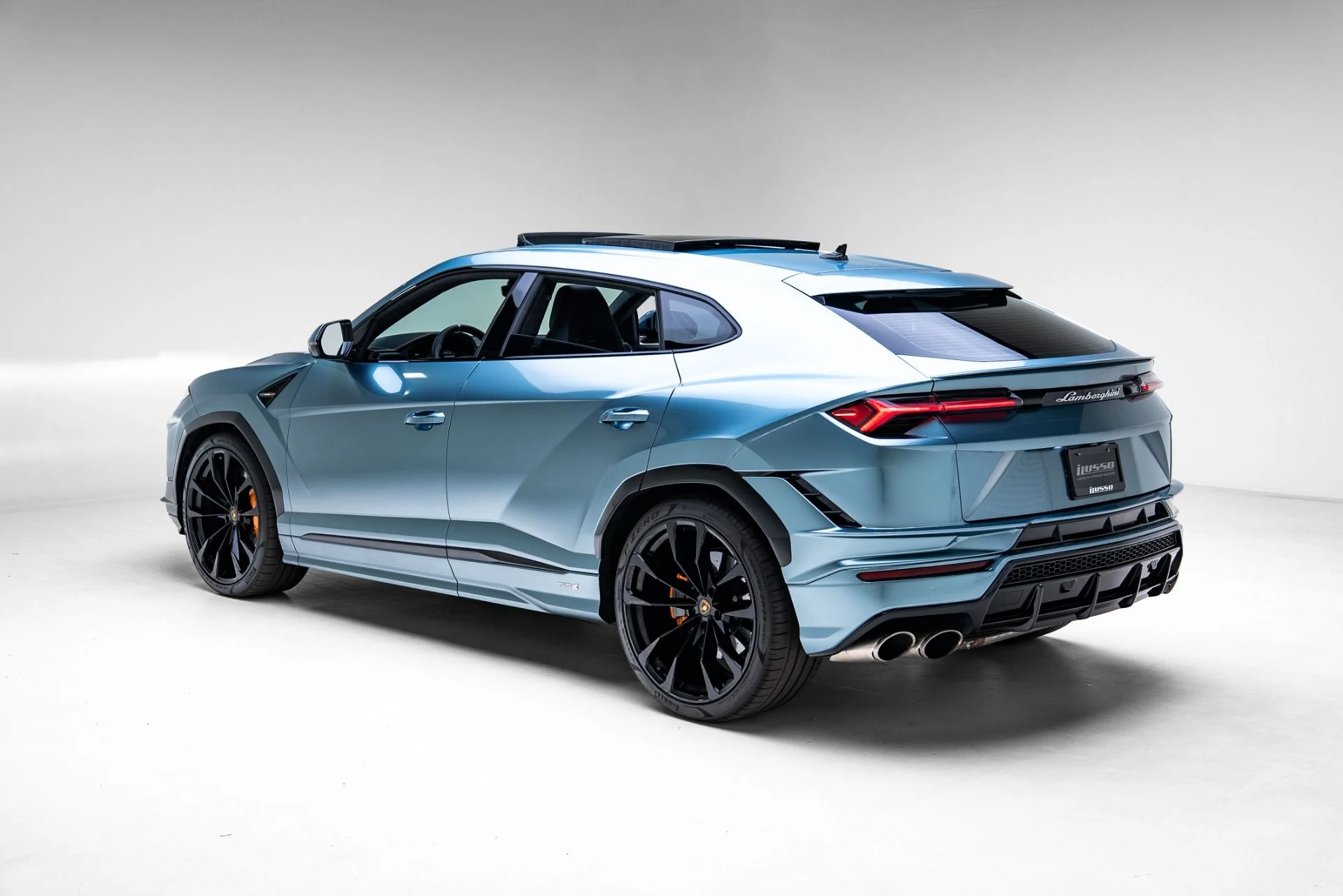 mph018_4278451643_Used_2023_Lamborghini_Urus_S_1775088158_79ffcea243