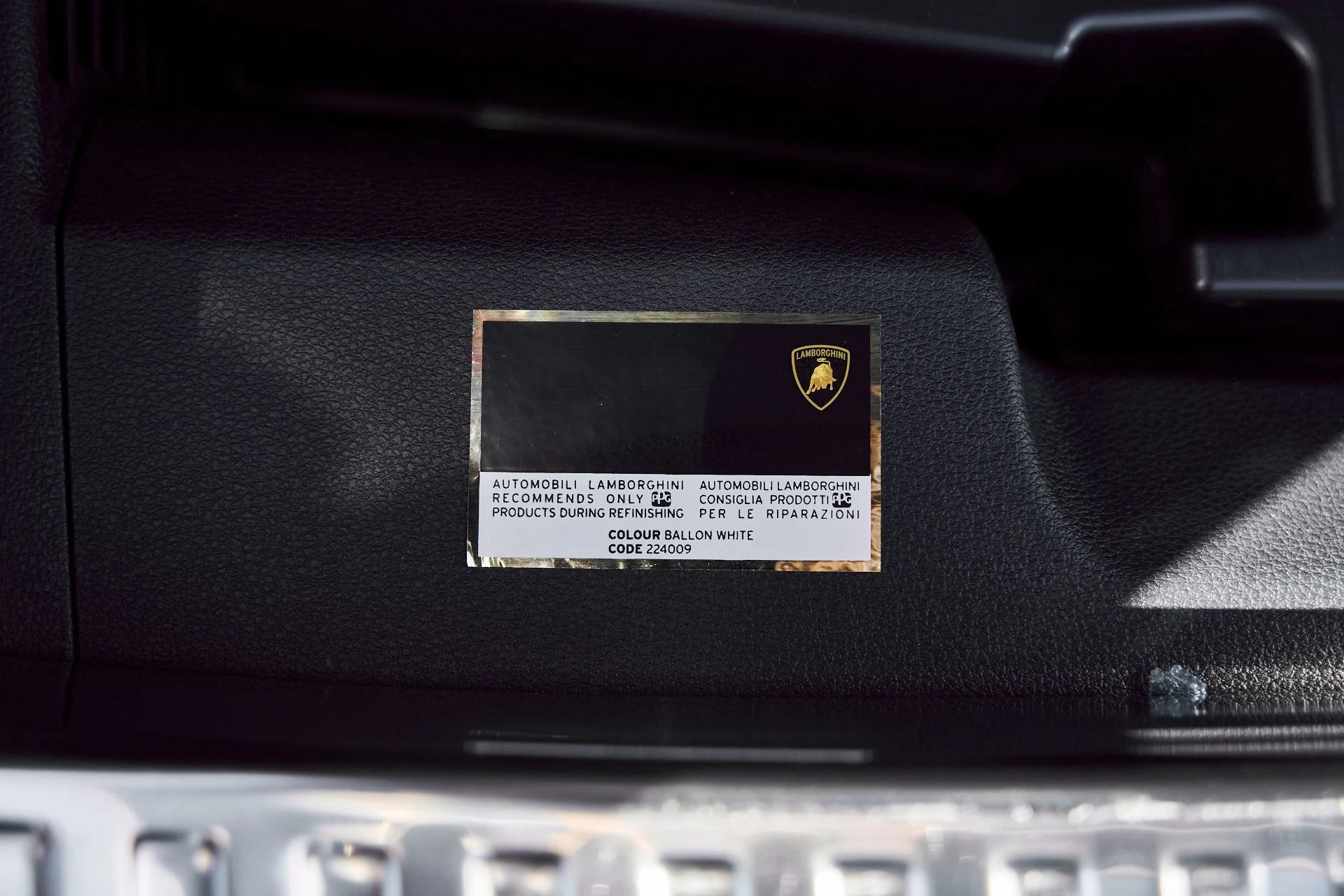 mph018_4283783348_Used_2024_Lamborghini_Urus_S_1769733222_5a6216c4b0