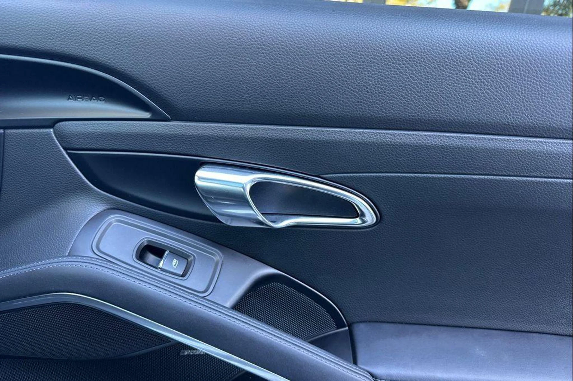 mph018_4288925641_p_VU_Ve_Tp_PA_Nl2s_E_Ve_C393k15u_Fo4_a610fe59a0