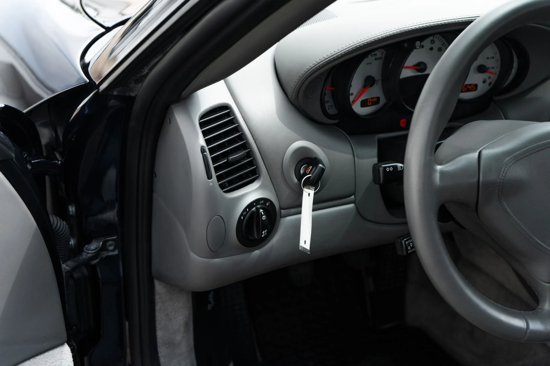 mph018_4289989212_Used_2003_Porsche_911_Turbo_1776447916_0dd6e9e434