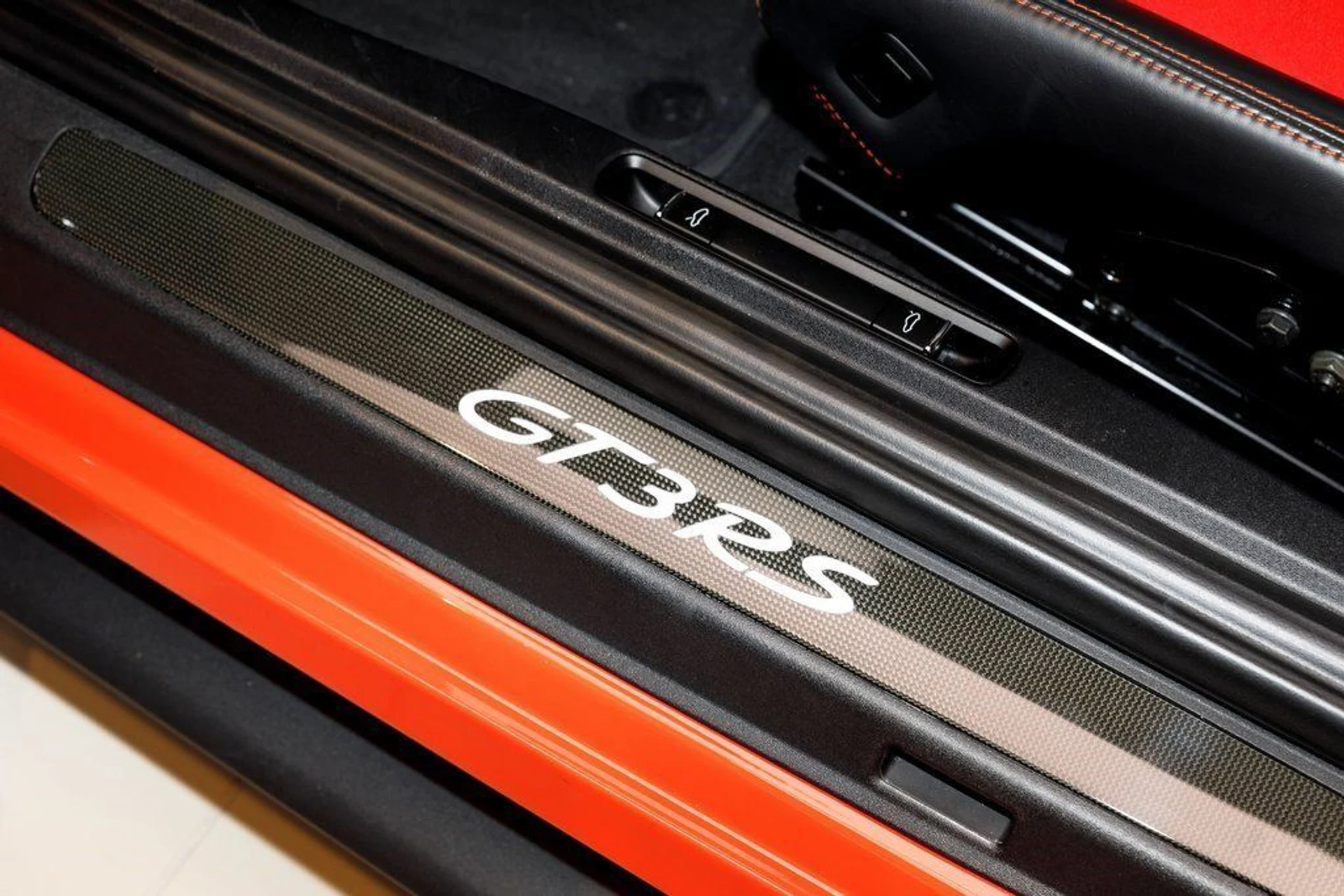 mph018_4294725766_04fe877242c56f8295844250c5af58bd_678cca7a3d