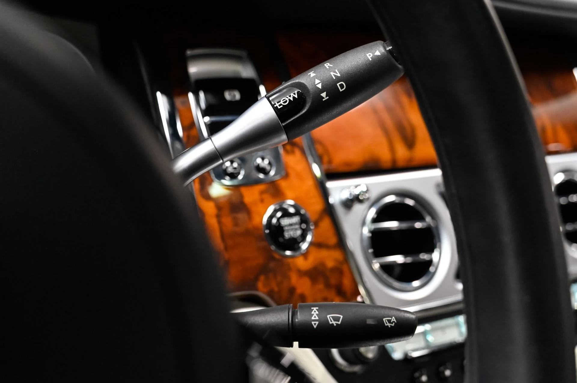 mph018_42973904_Used_2012_Rolls_Royce_Ghost_Base_1789141578_7594270919