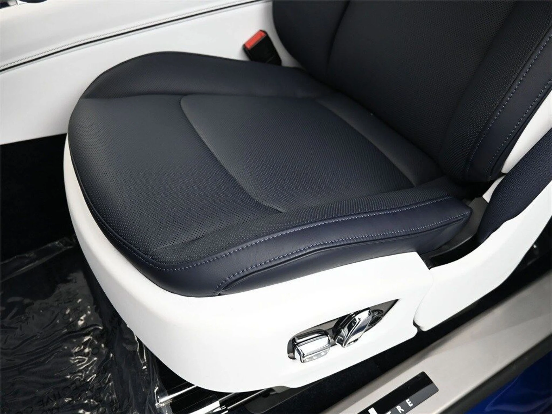 mph018_43818897_a11de88ea06a640efdd7dfa4eddcdd4cx_ac0e6f173b