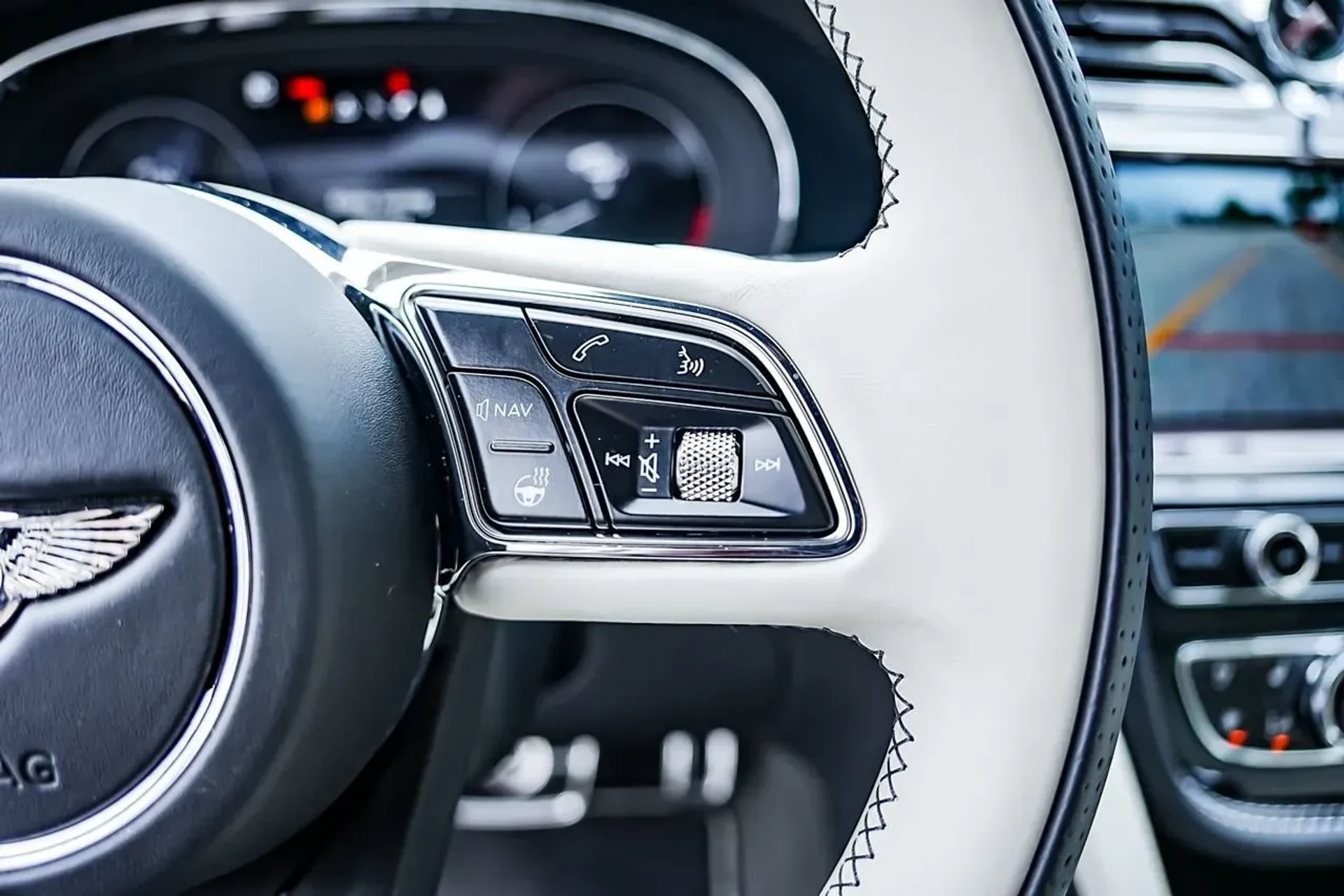 mph018_440901792_f619957178484a3cbe25440a5d1cd336_8a33a061c3