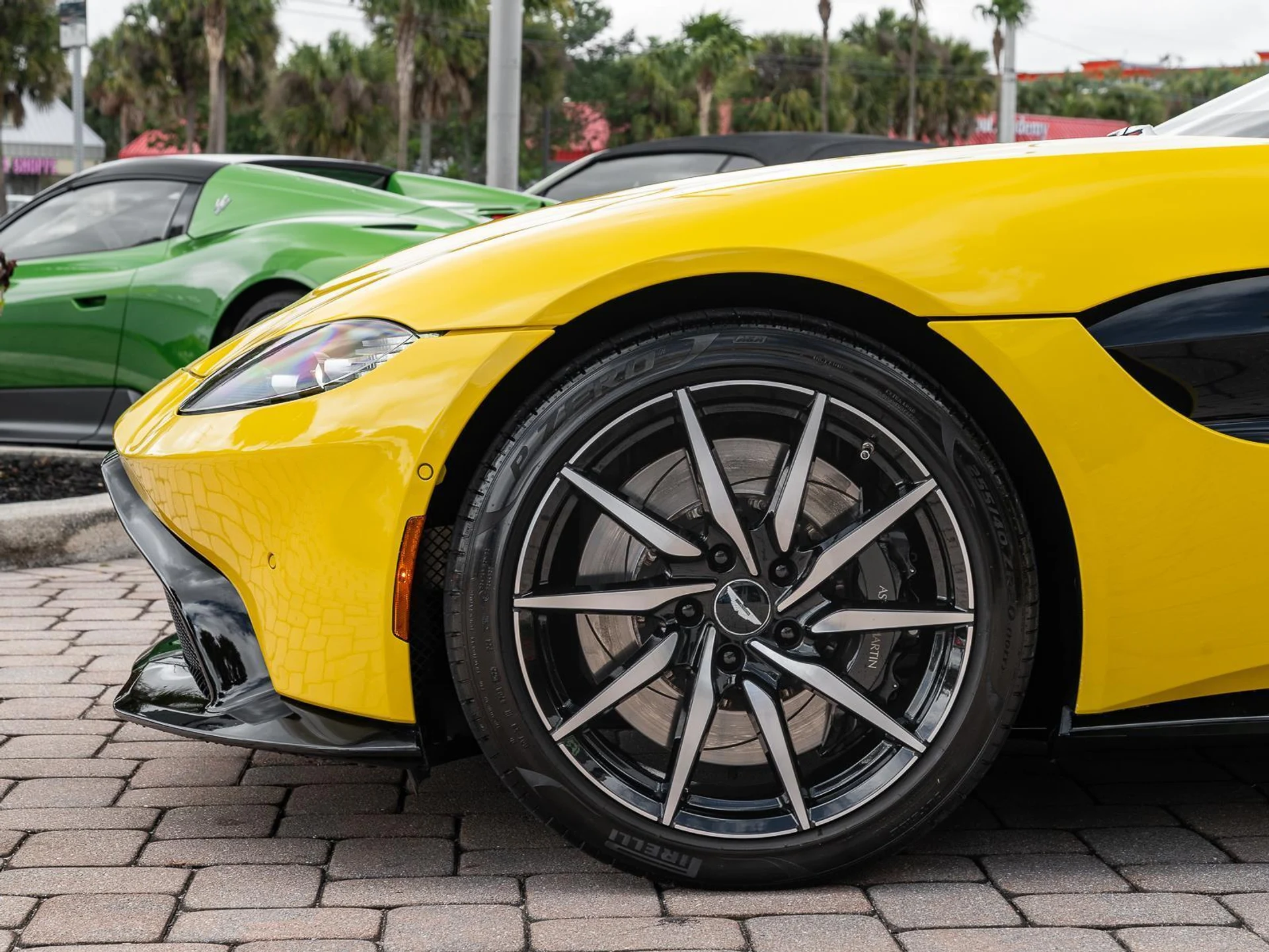 mph018_446964695_Used_2020_Aston_Martin_Vantage_Coupe_1775769066_253bb45cdf