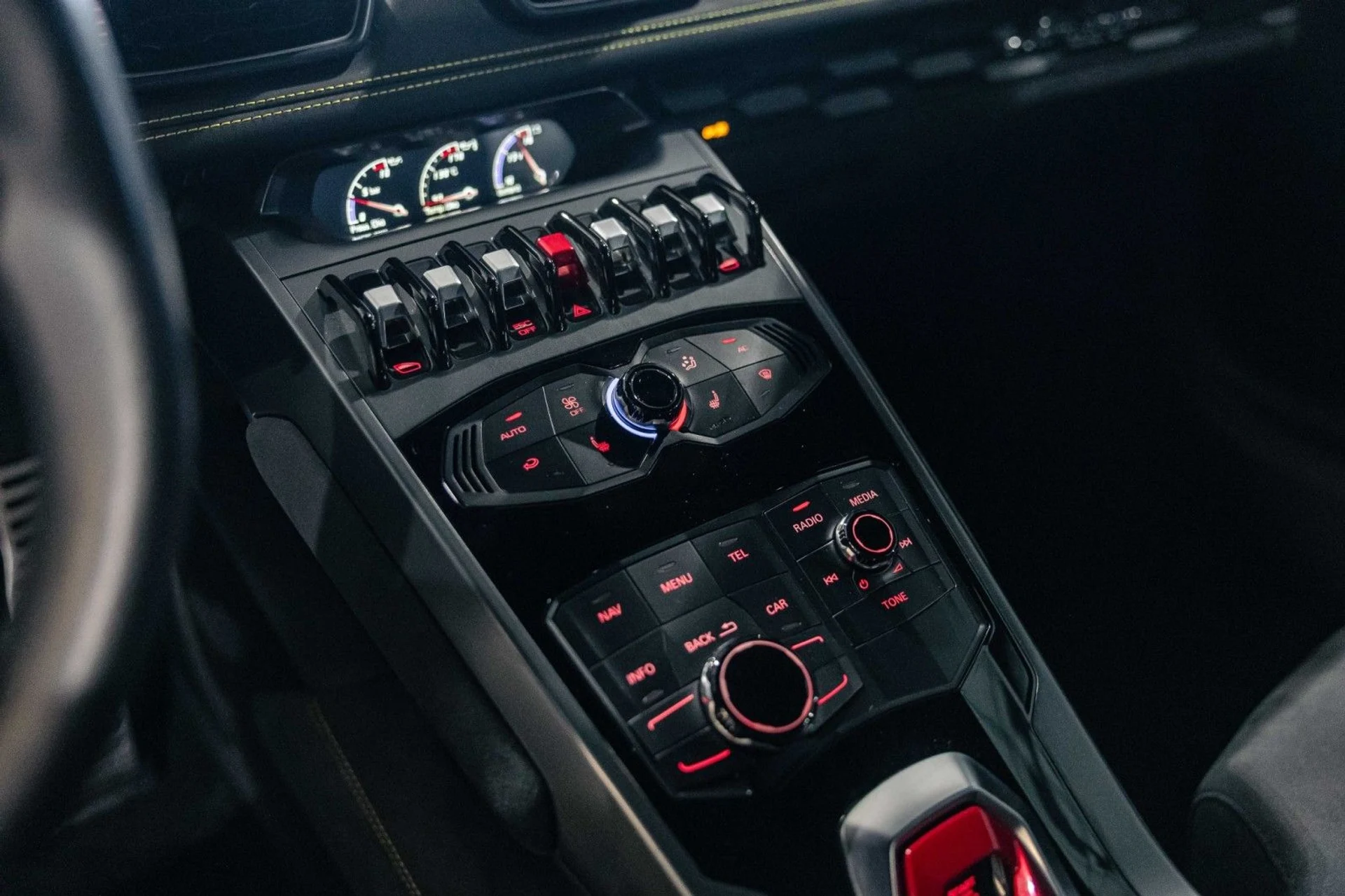 mph018_447291761_XQ_3f6afe2851