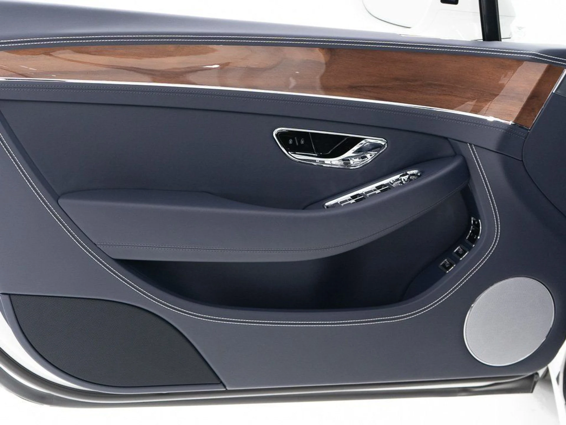 mph018_454511766_4cffb9b28a677510f531725171341227_2692ac775c