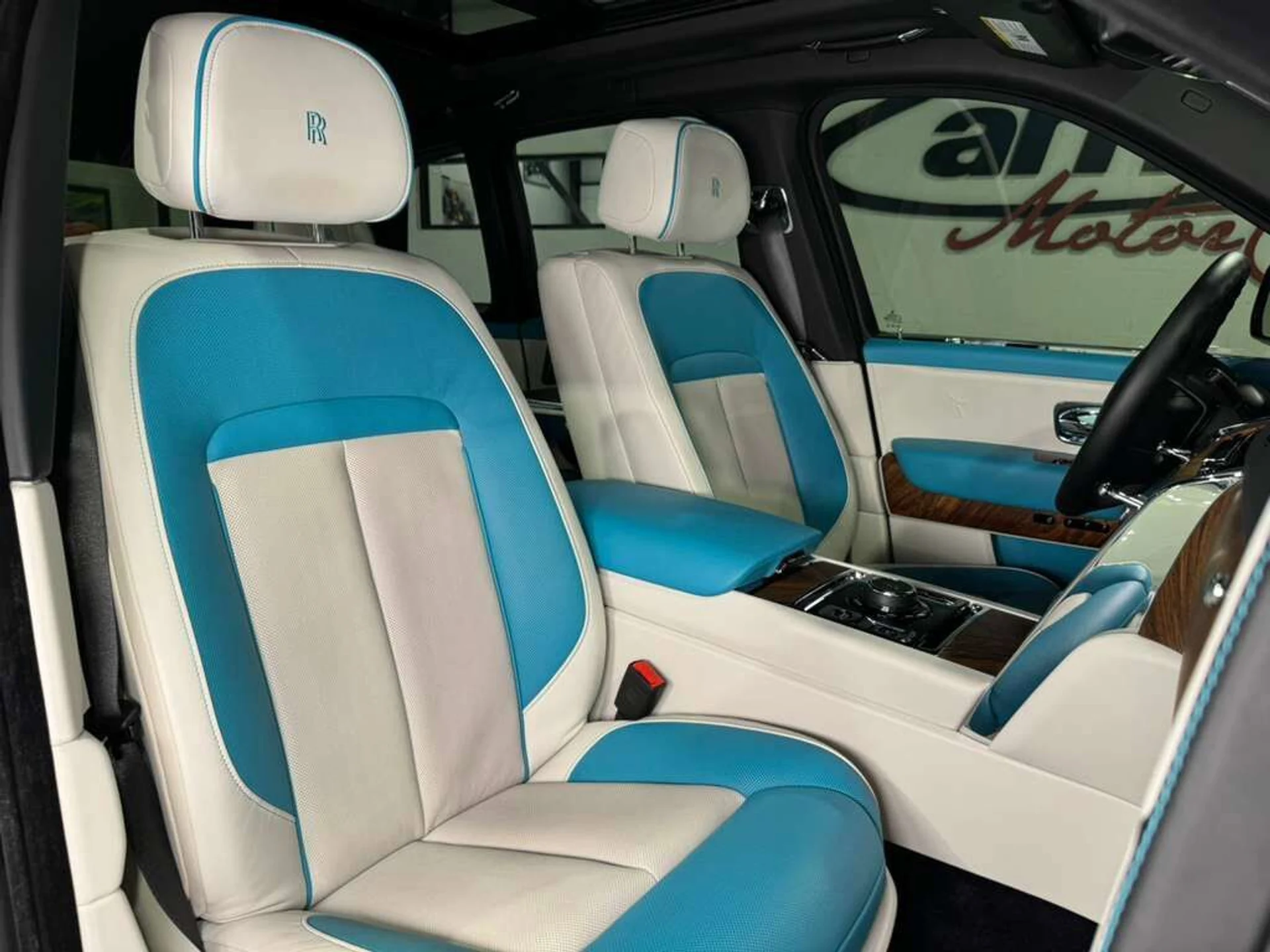 mph018_455526455_f8a9a9fd1e1324908fc472ea38164997_94093bb486