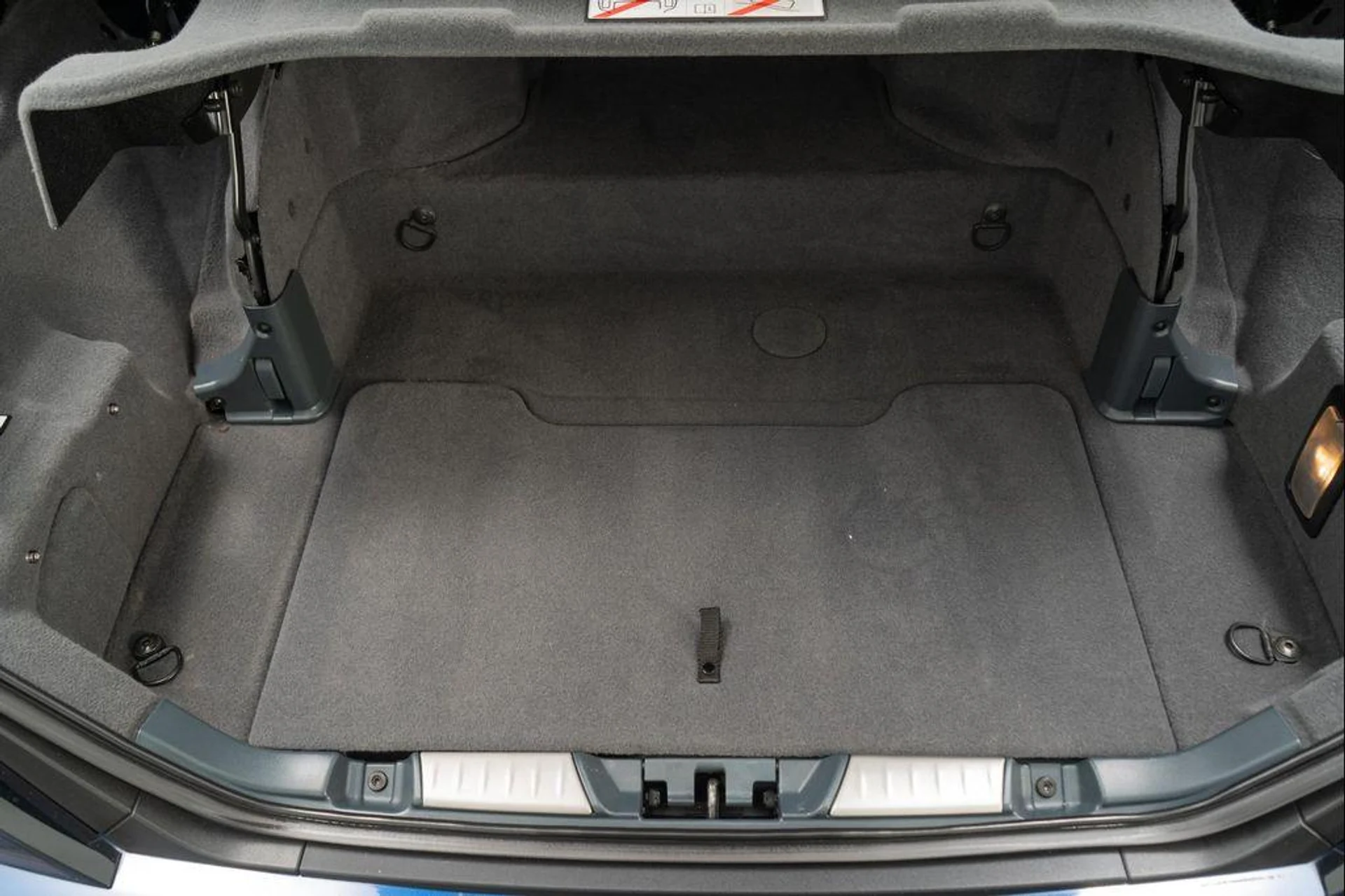 mph018_467871018_ztw_Yxt0a9v_L_Ht_Nvh_Z885_Kt_N2q_M0_2024eb018d