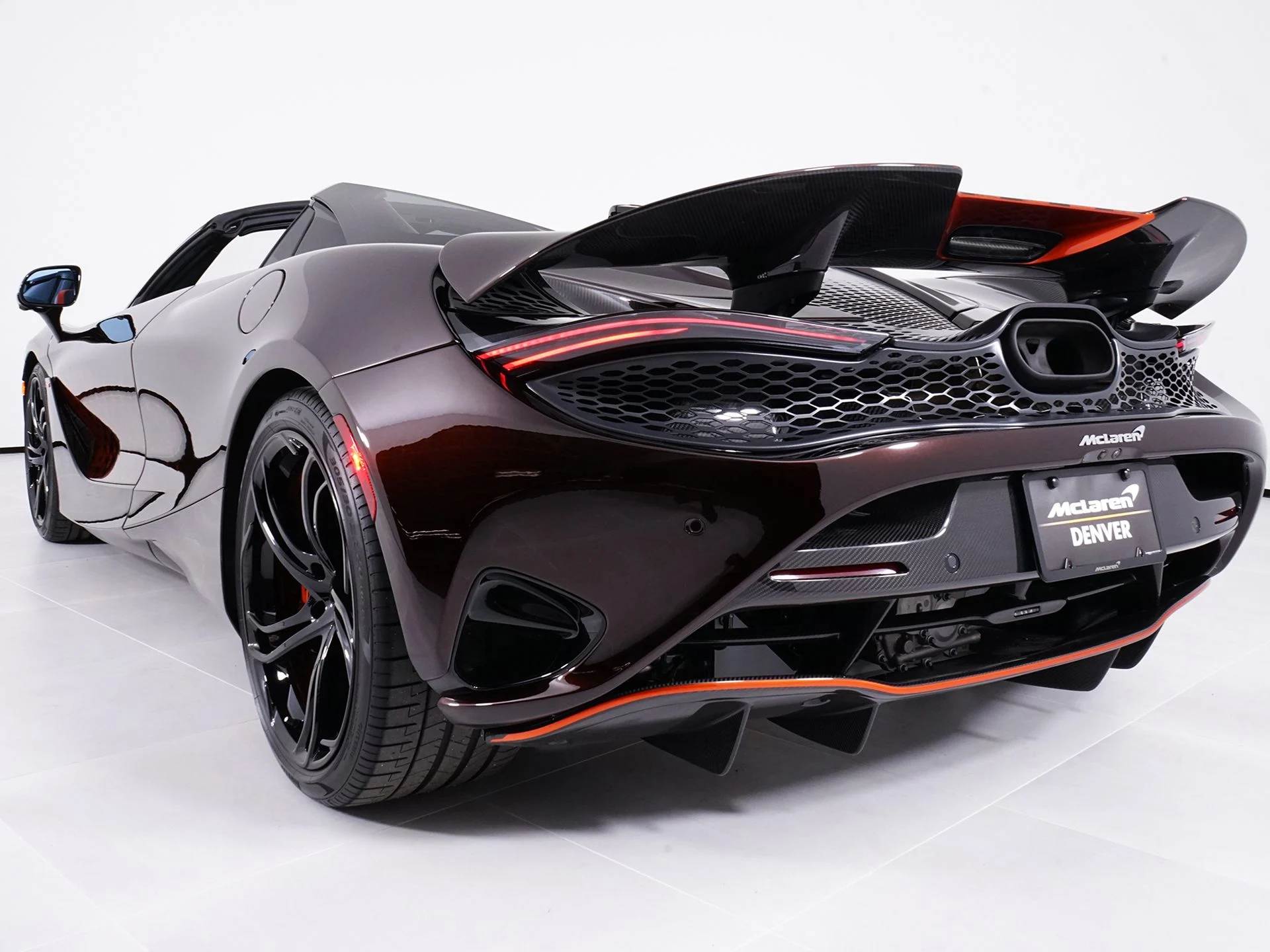 mph018_469582684_00c6912eb6d004a2f6f8737770f2a666x_bf7d550b7c