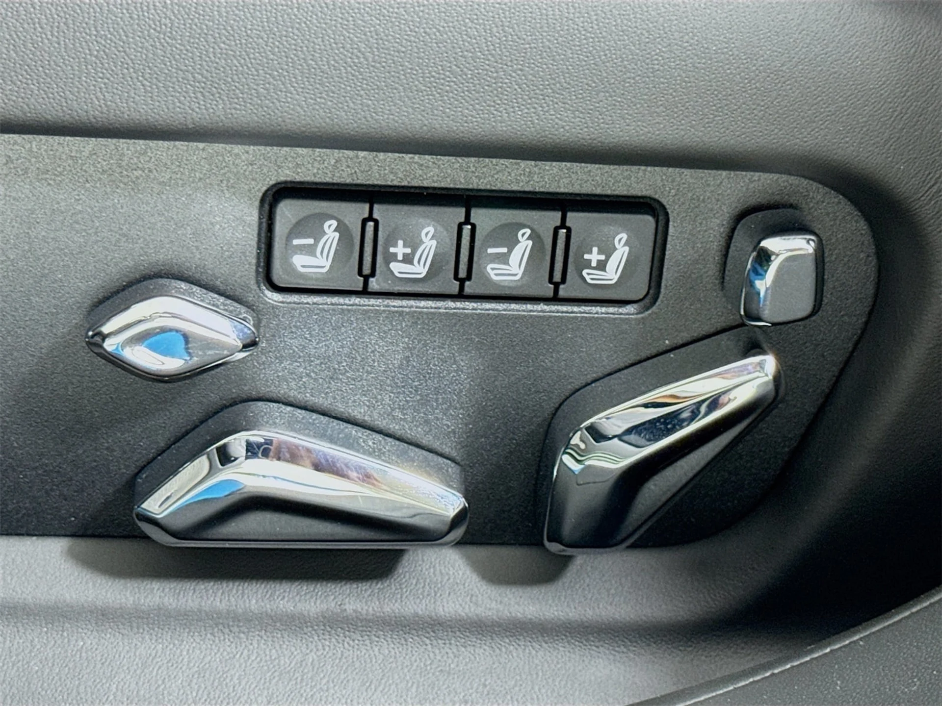 mph018_472370391_132fca5dd27935745b71f4a1e07f425ax_18f17d0b3c