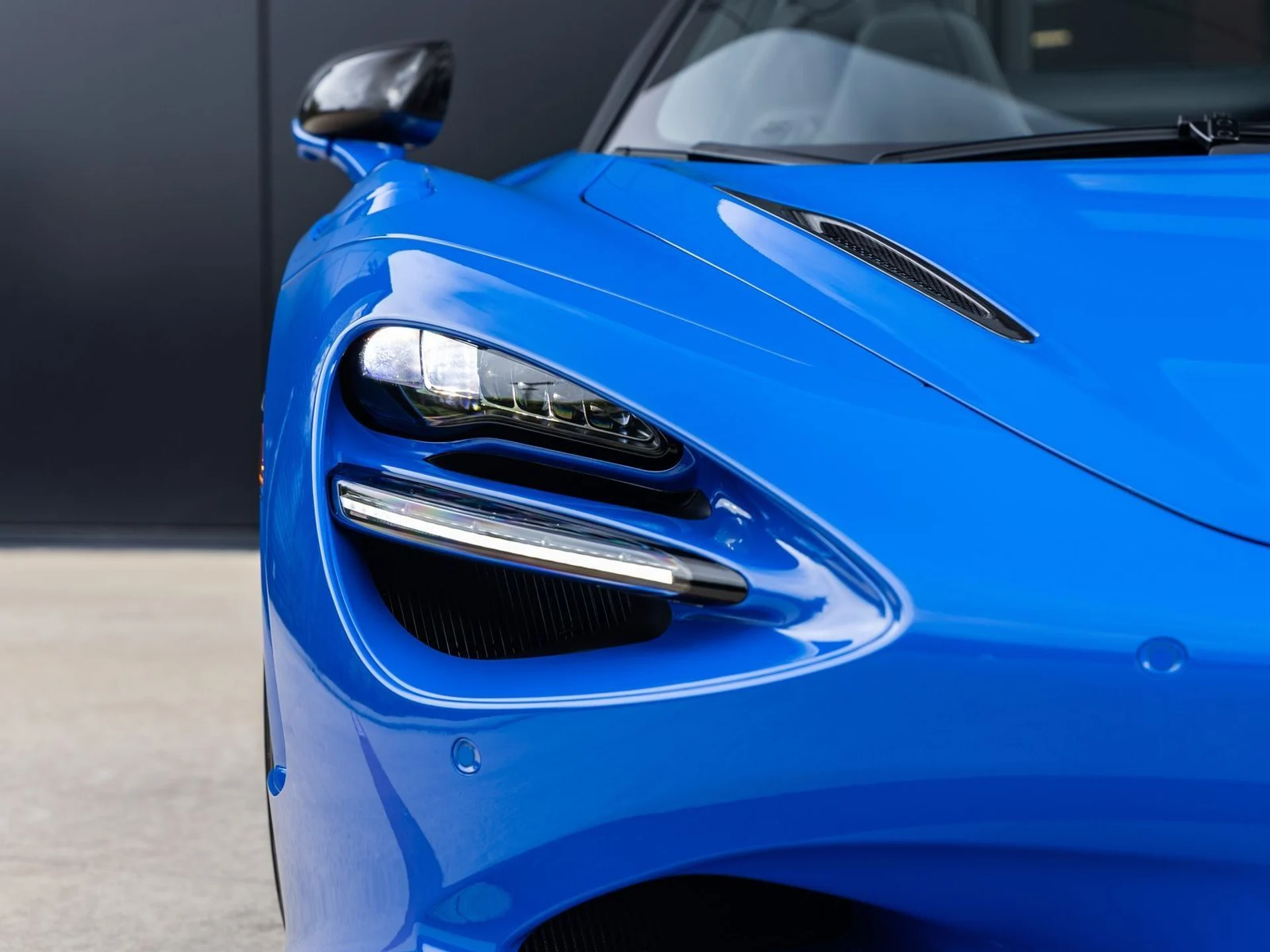 mph018_475756053_19_f678ea3835