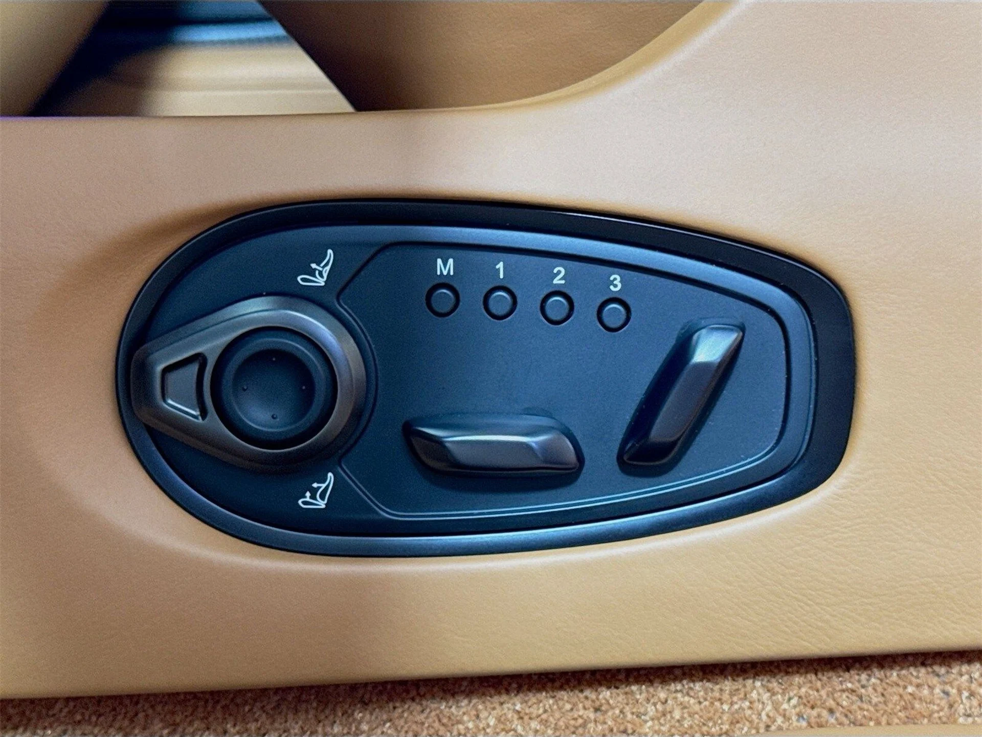 mph018_479838694_4353679a55c6c43e88e2cbacb04b850fx_17f47db214