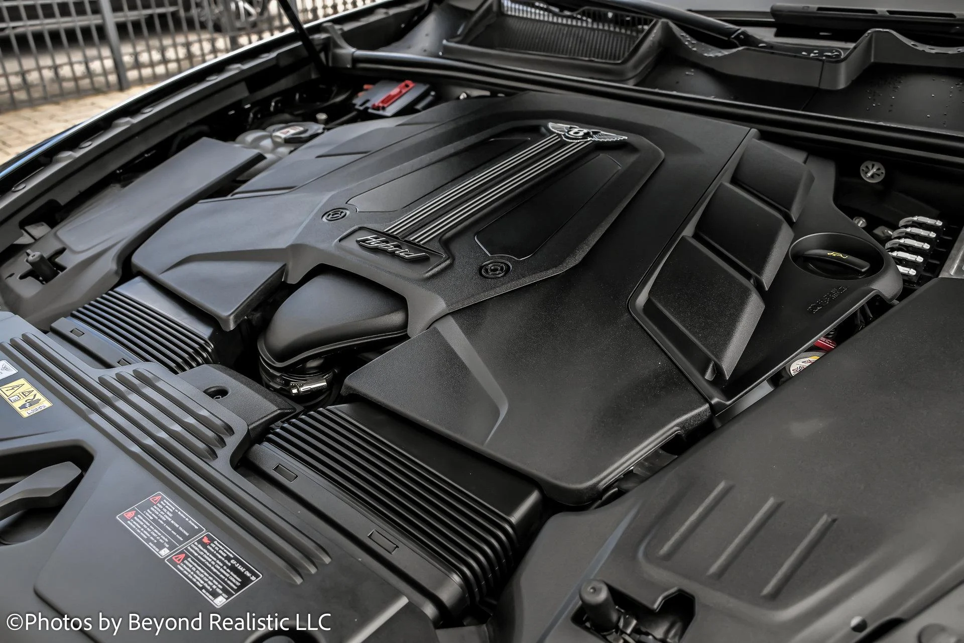 mph018_490863303_Used_2024_Bentley_Bentayga_Hybrid_1759997532_5125b078db